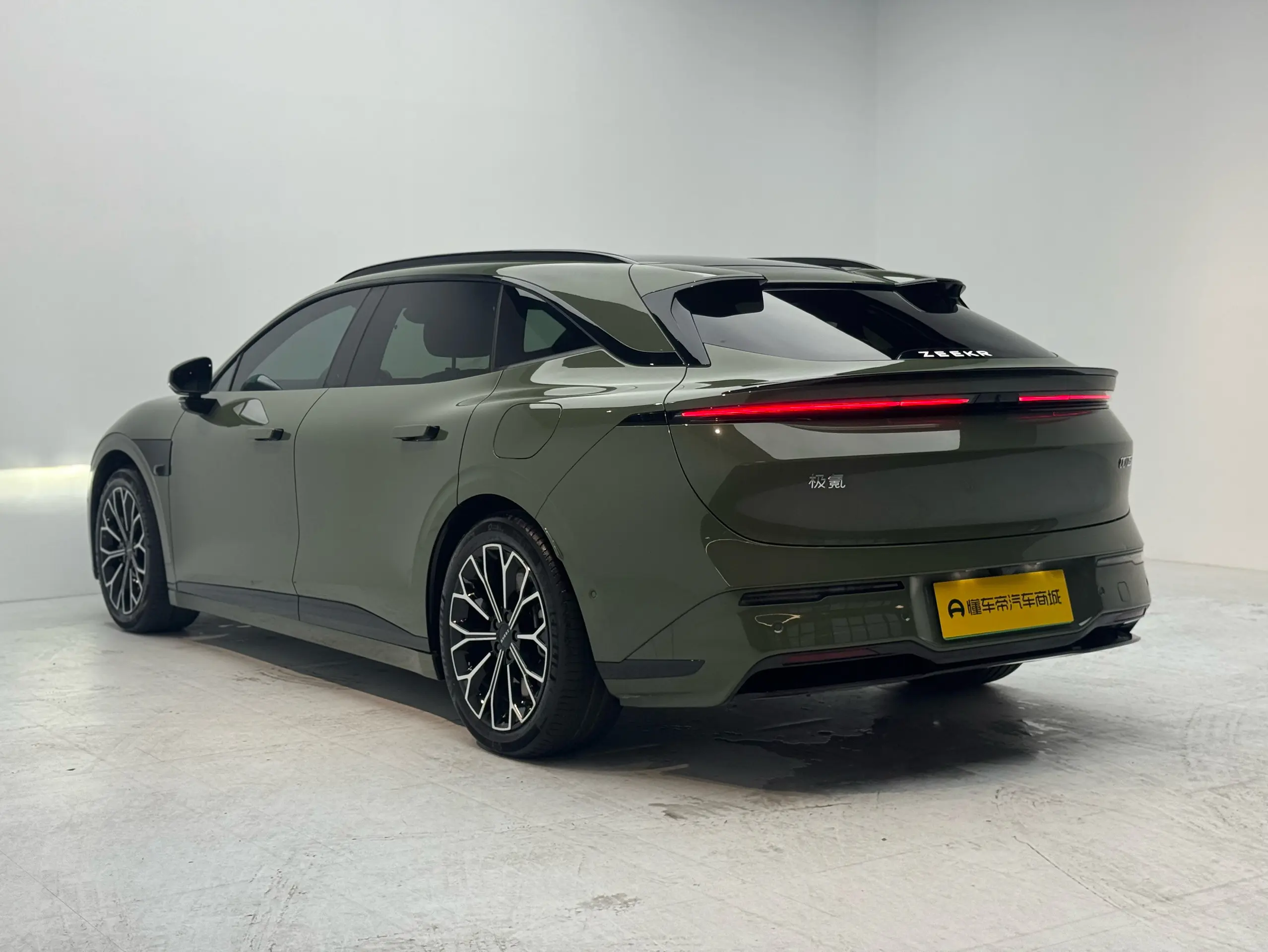 ZEEKR 007GT