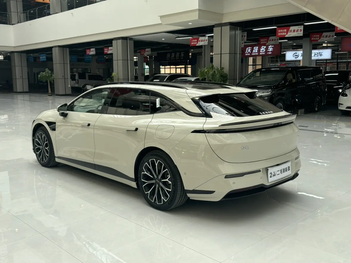 ZEEKR 007GT