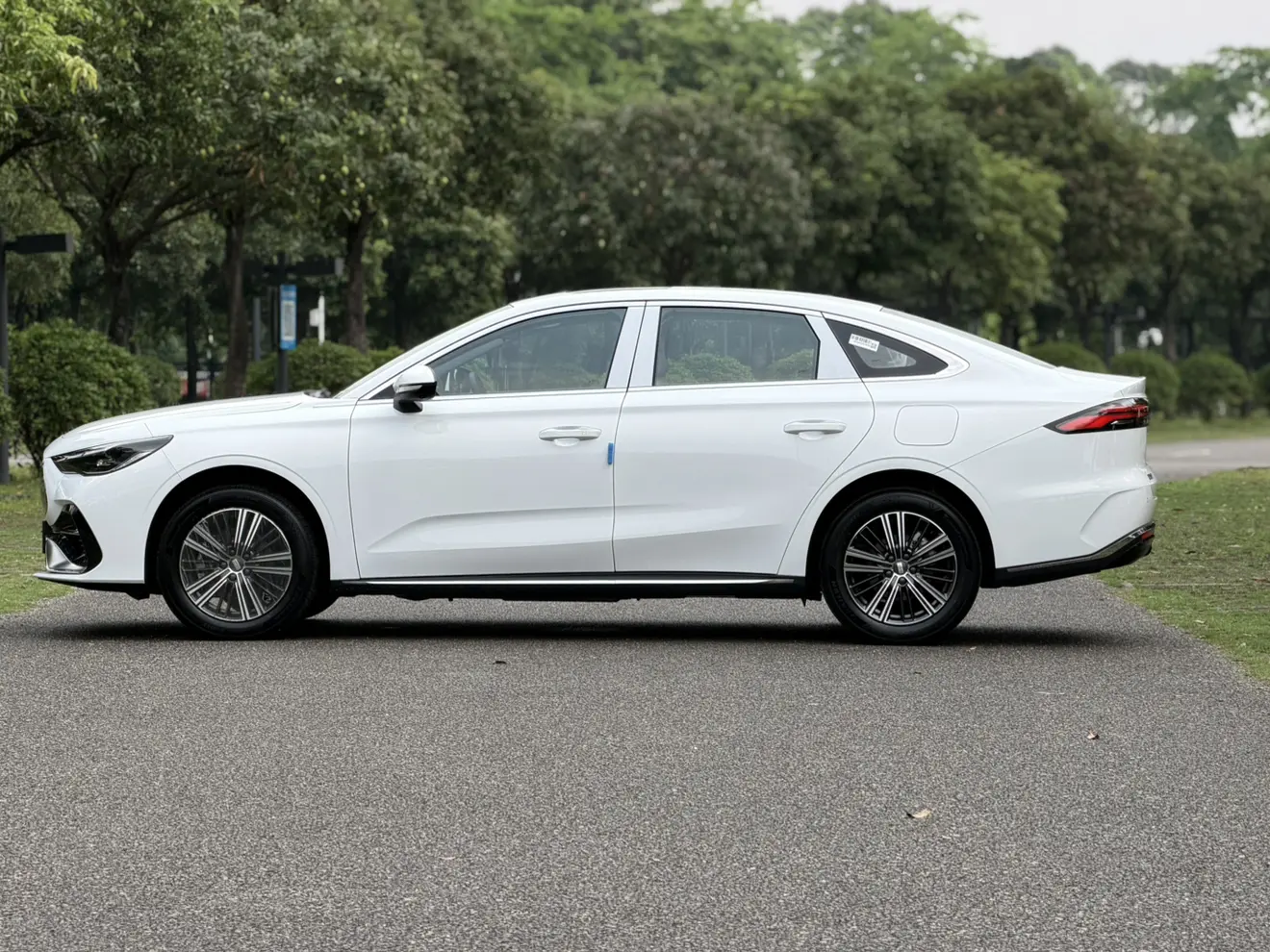 Geely Galaxy Star 6