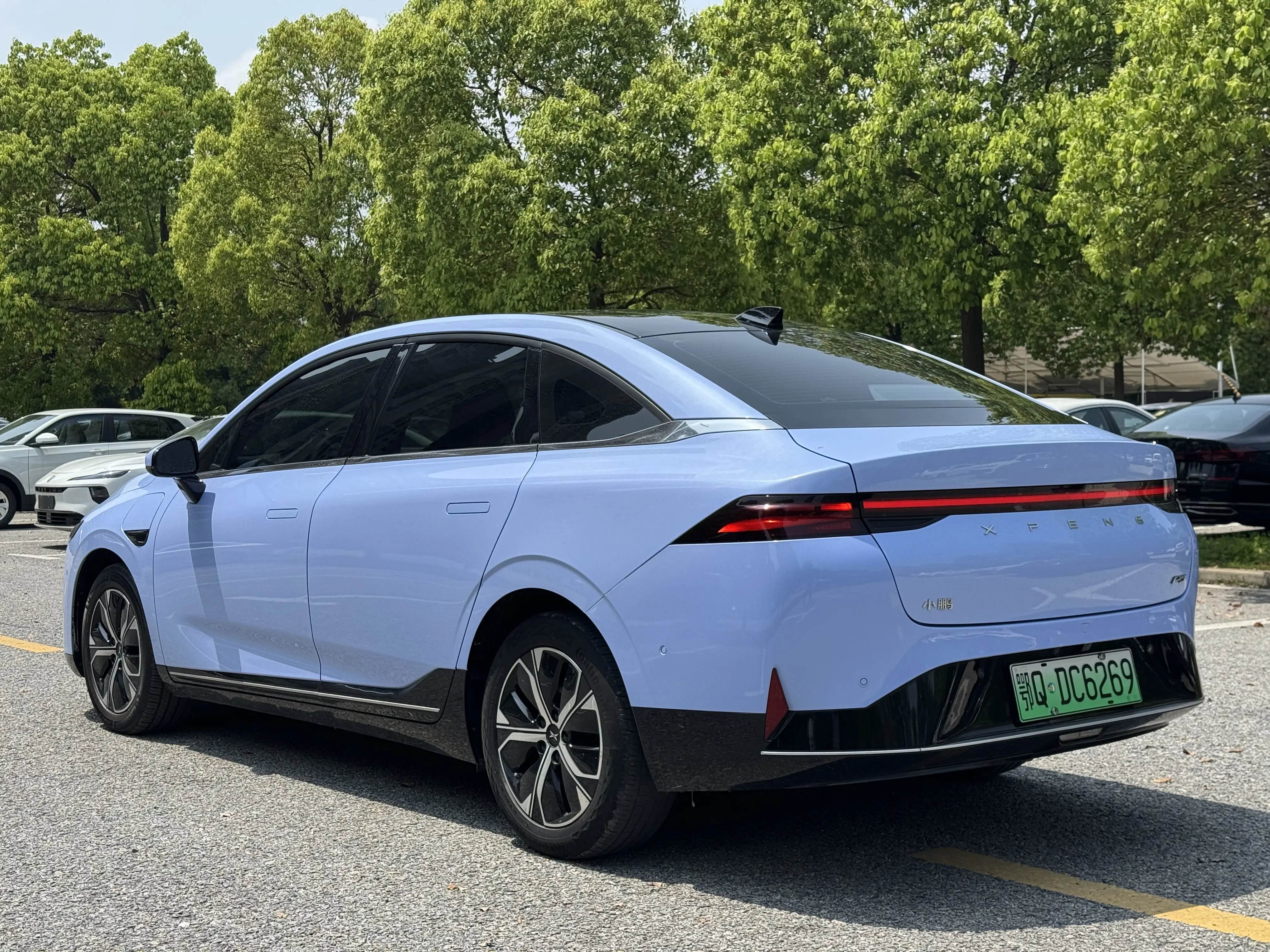Xpeng P5