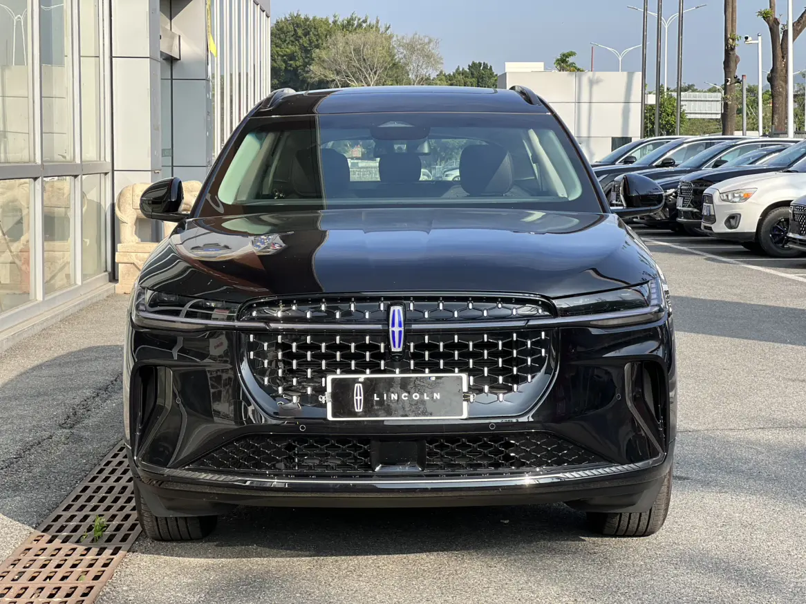 Lincoln Navigator