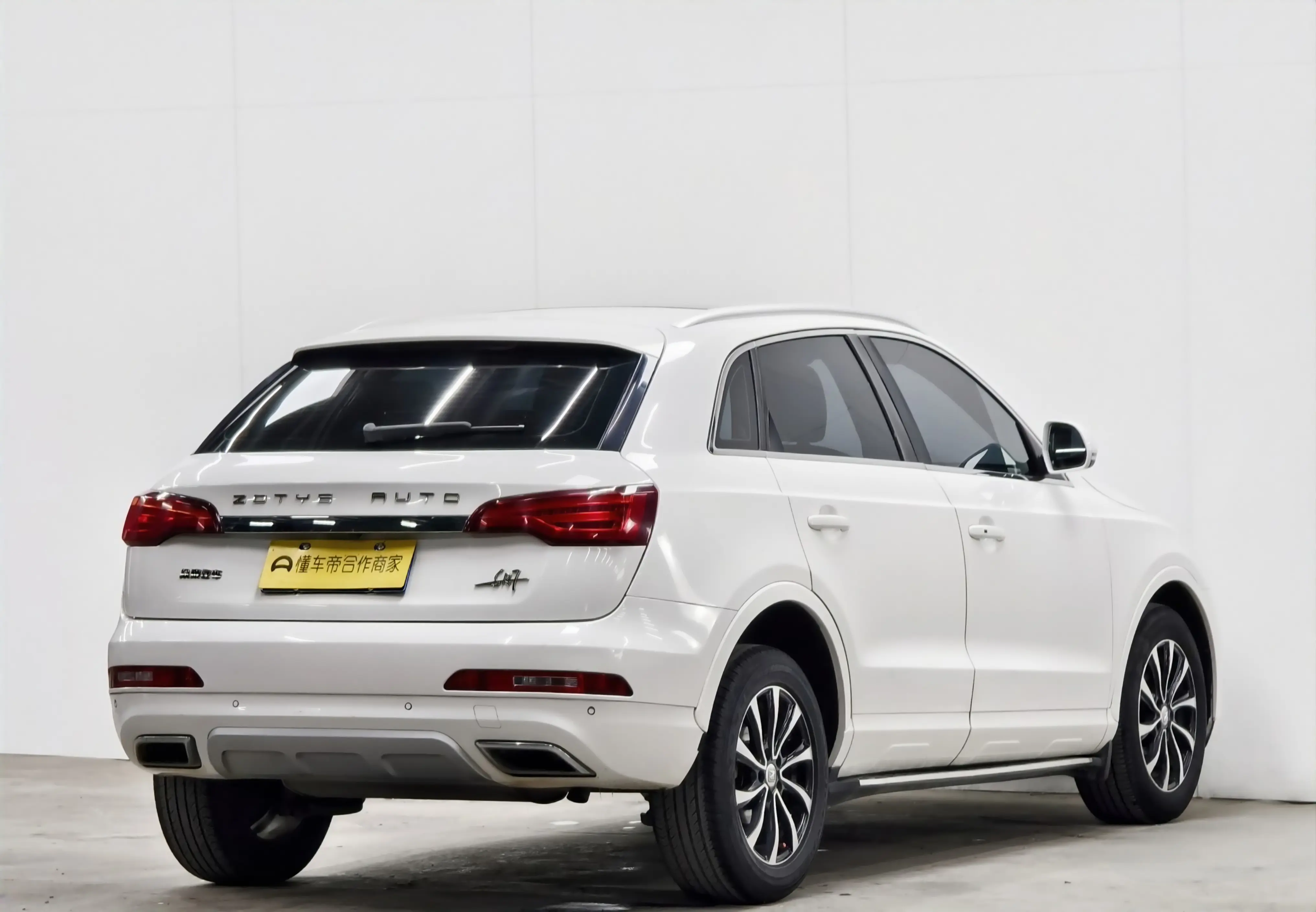 Zotye SR7