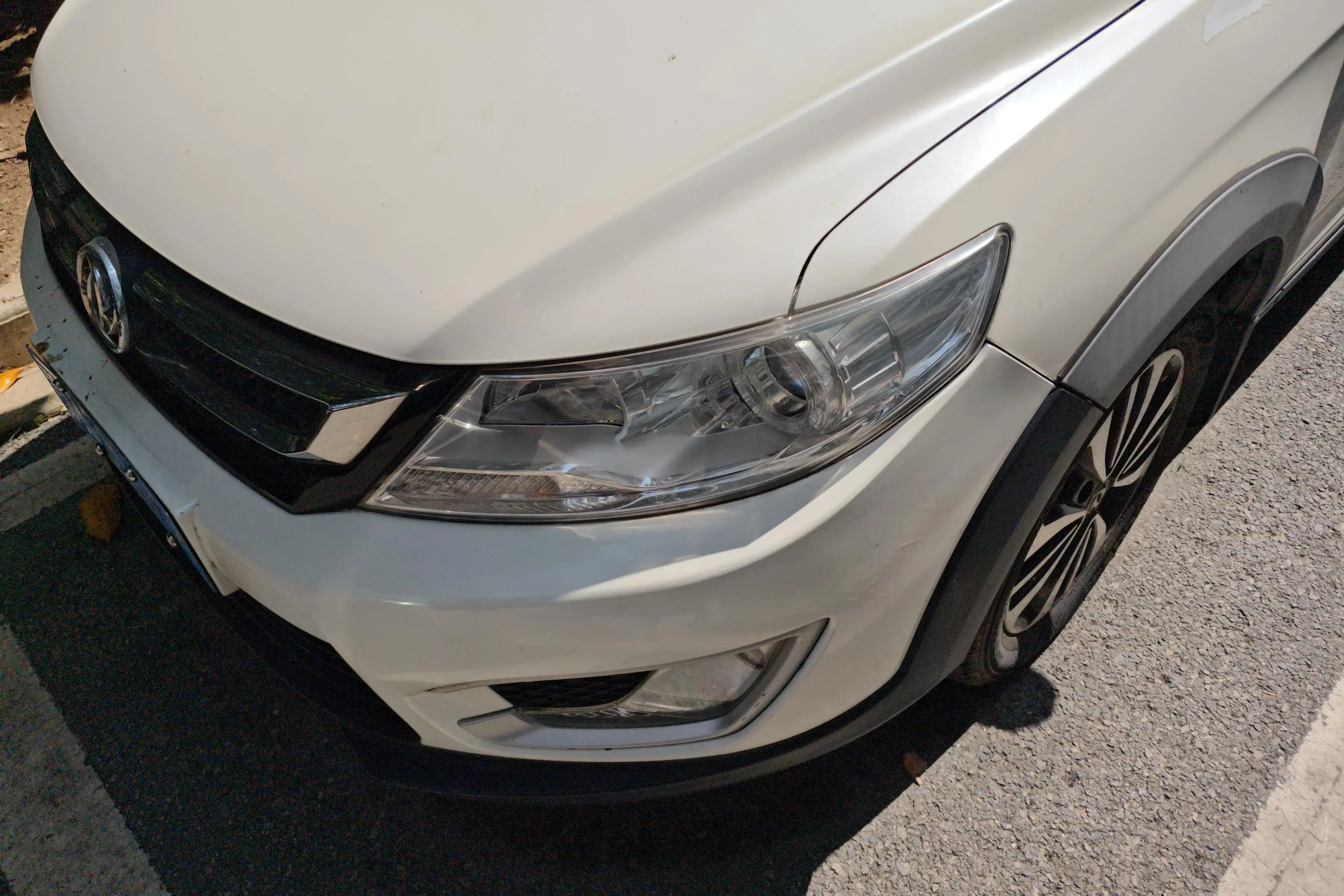 Dongfeng Fengshen AX3
