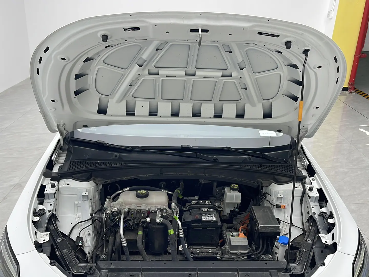 Roewe D6