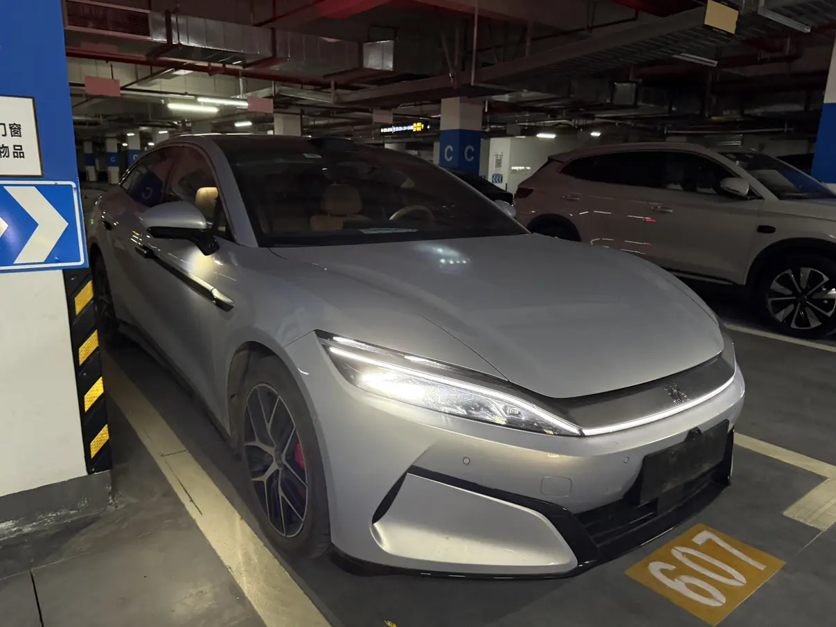 BYD Han L EV