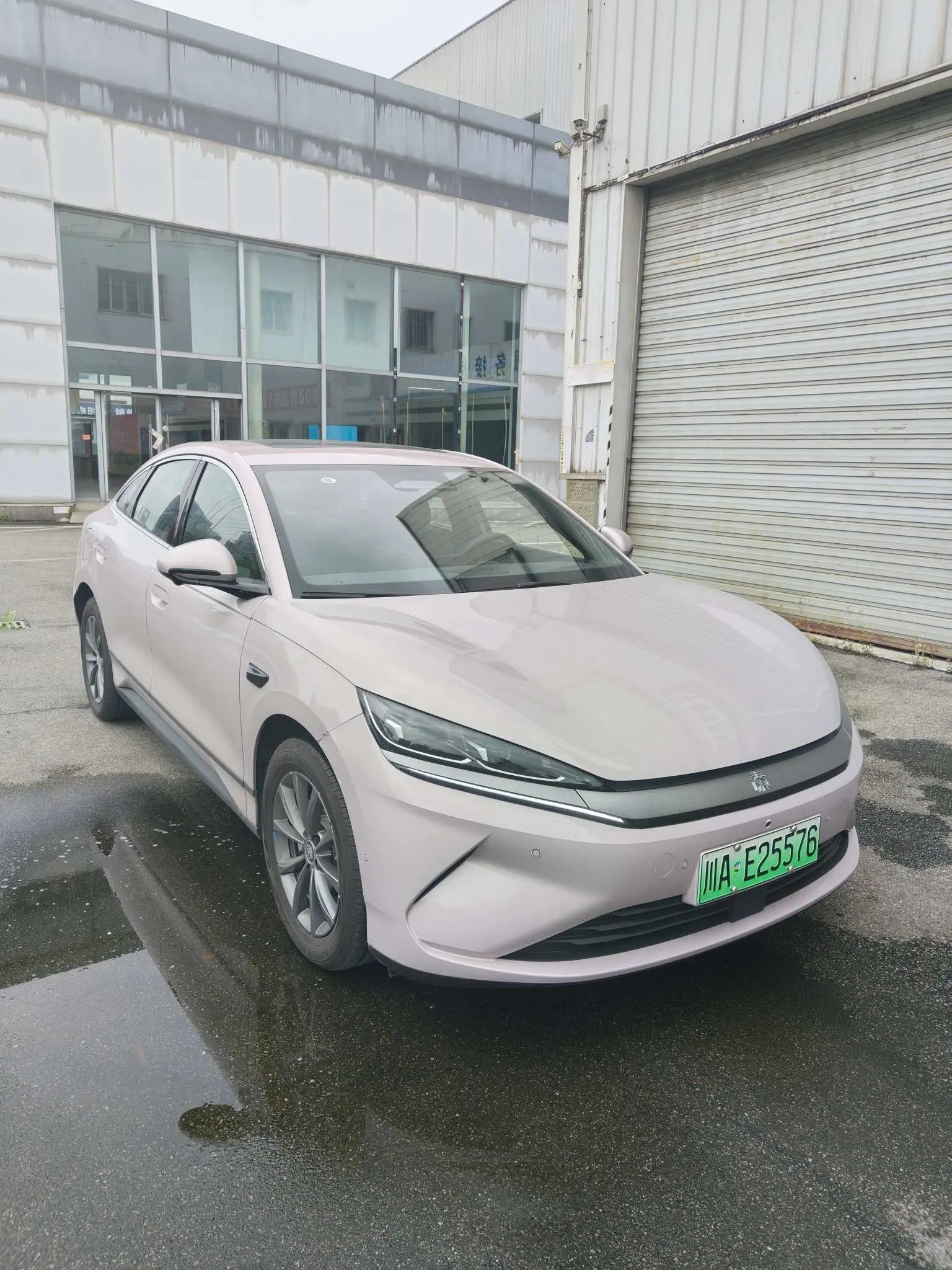 BYD Qin L EV