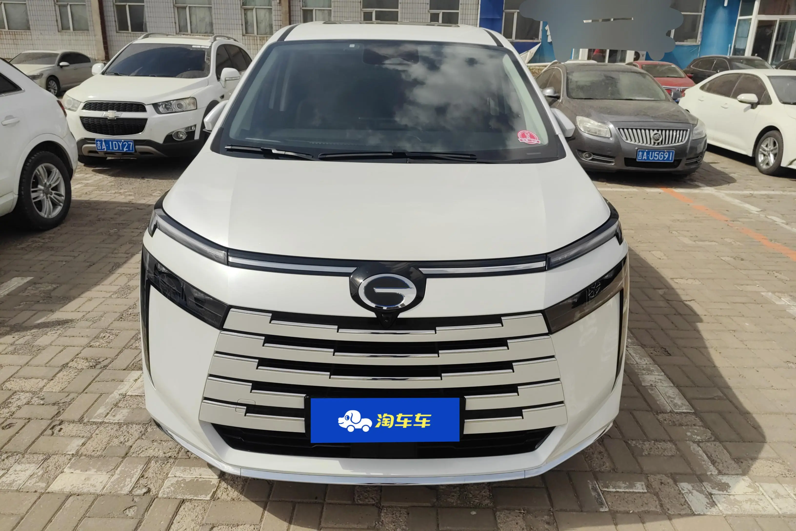 GAC Trumpchi E8