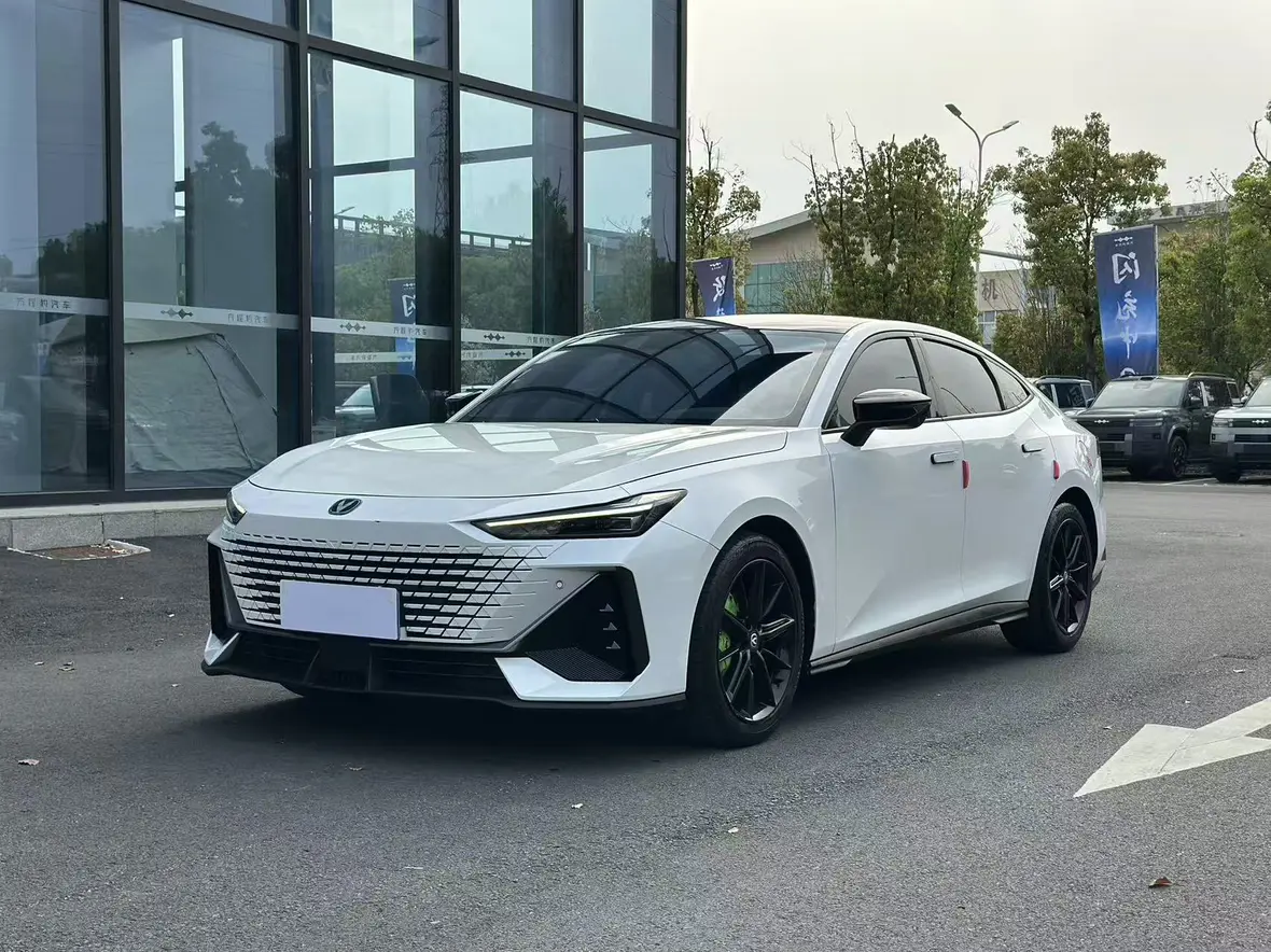 Changan UNI-V