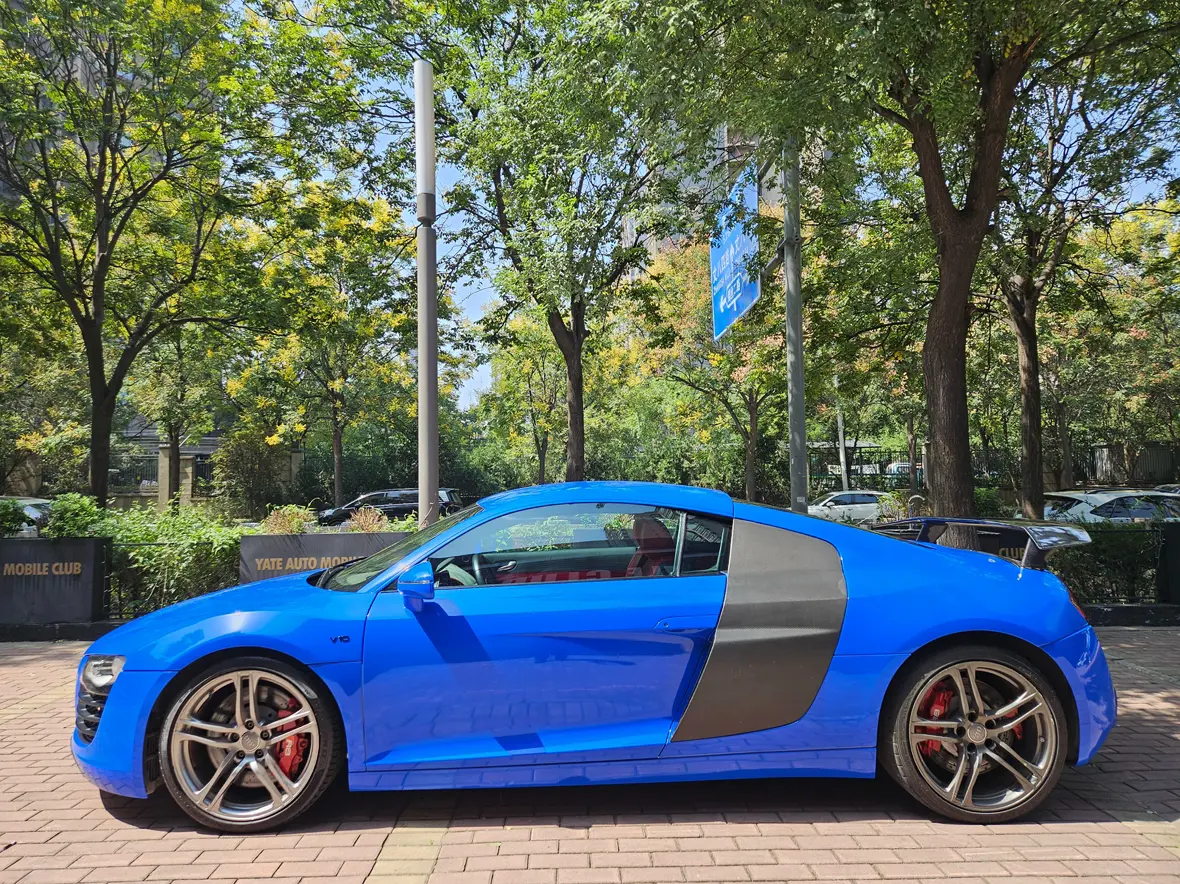 Audi R8
