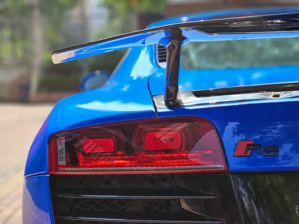 Audi R8