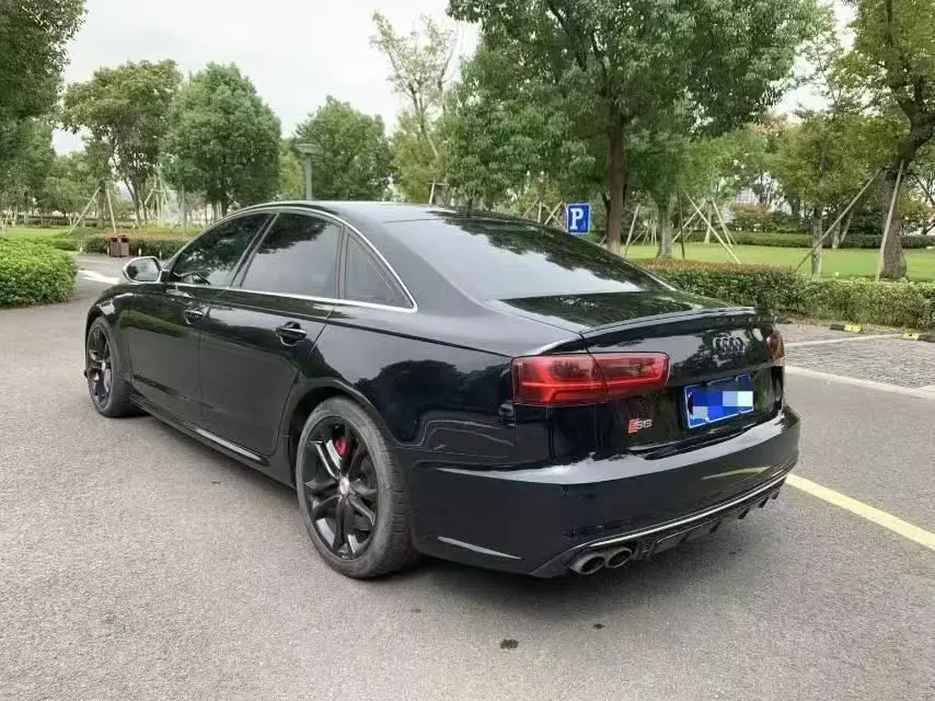 Audi S6