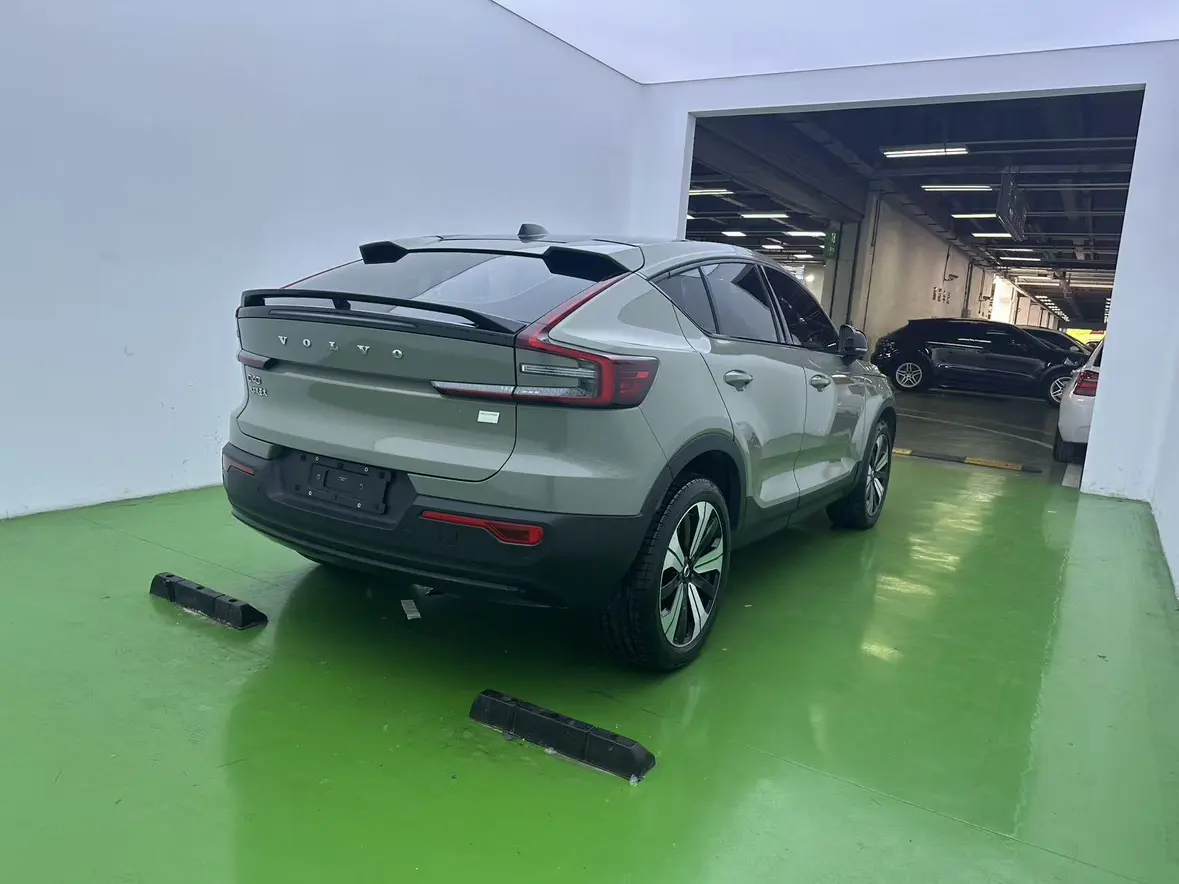 Volvo XC40 EV
