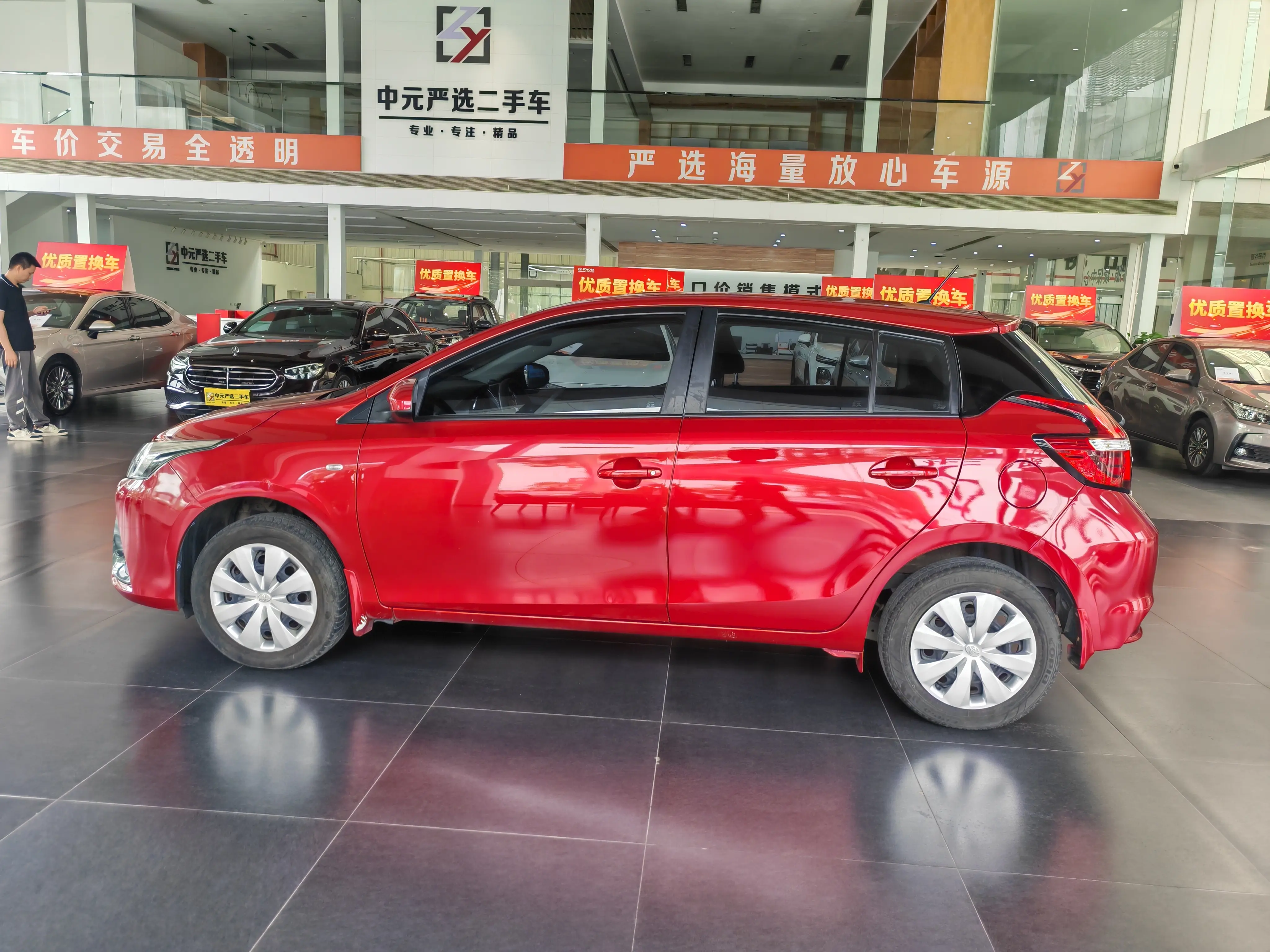 Toyota Yaris L