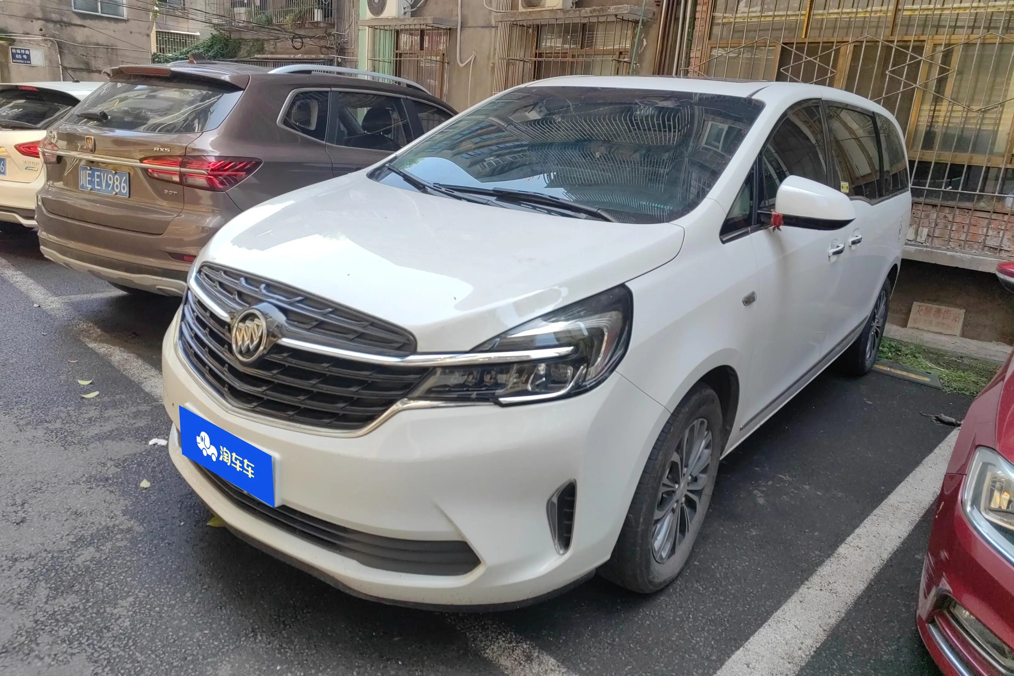 Buick GL8