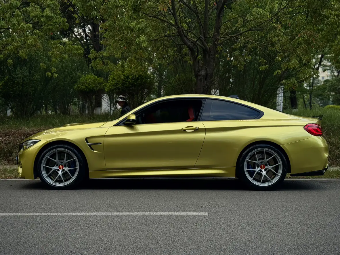 BMW M4