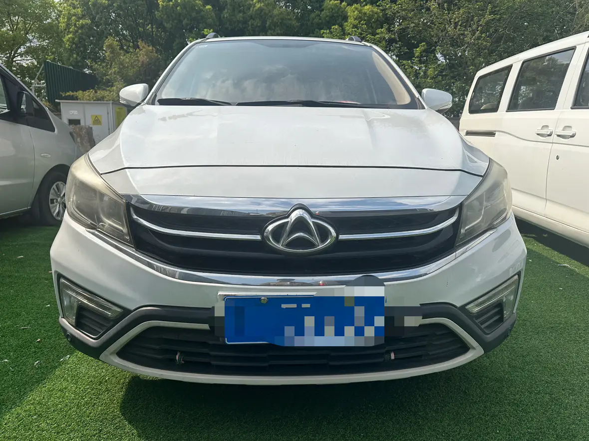Oshan Changan Auchan A800