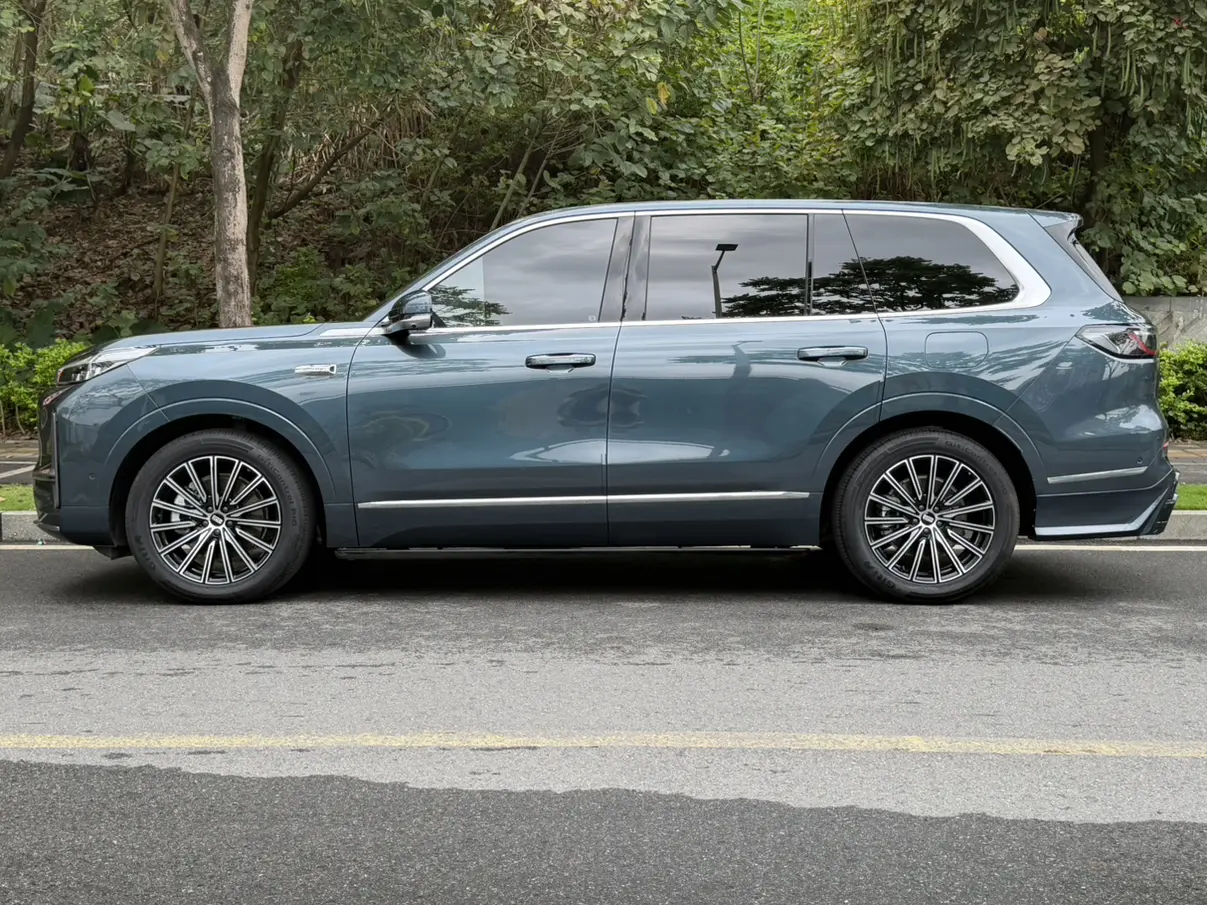 Geely Galaxy M9