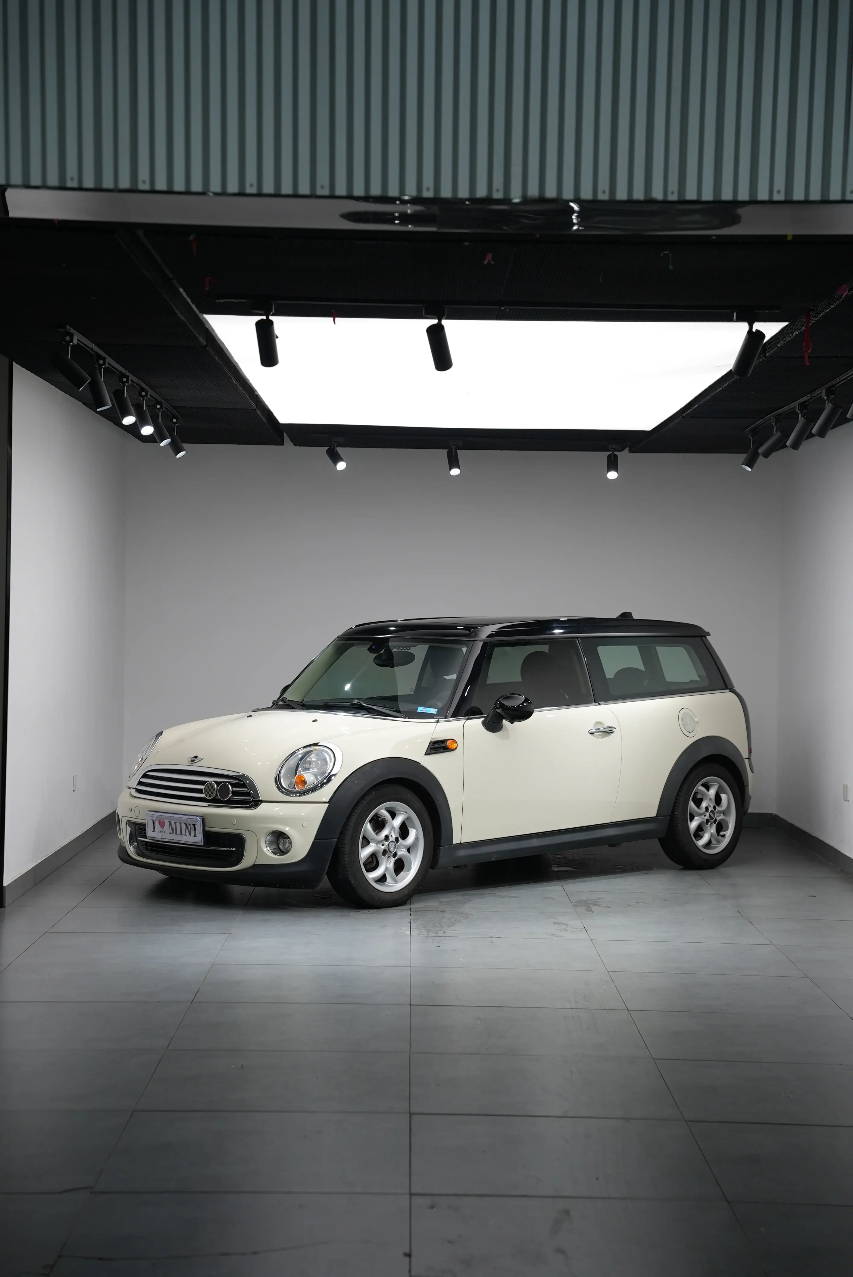 MINI CLUBMAN
