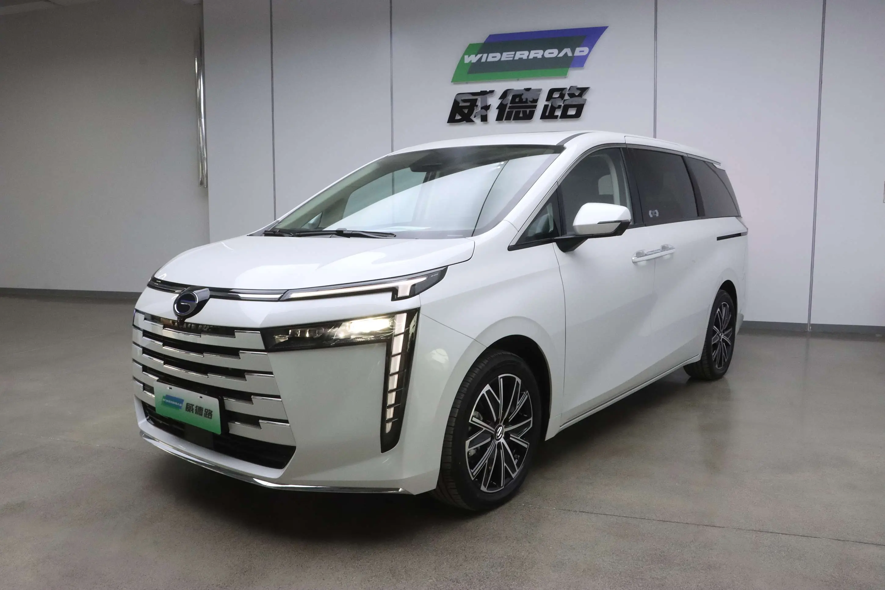GAC Trumpchi E8