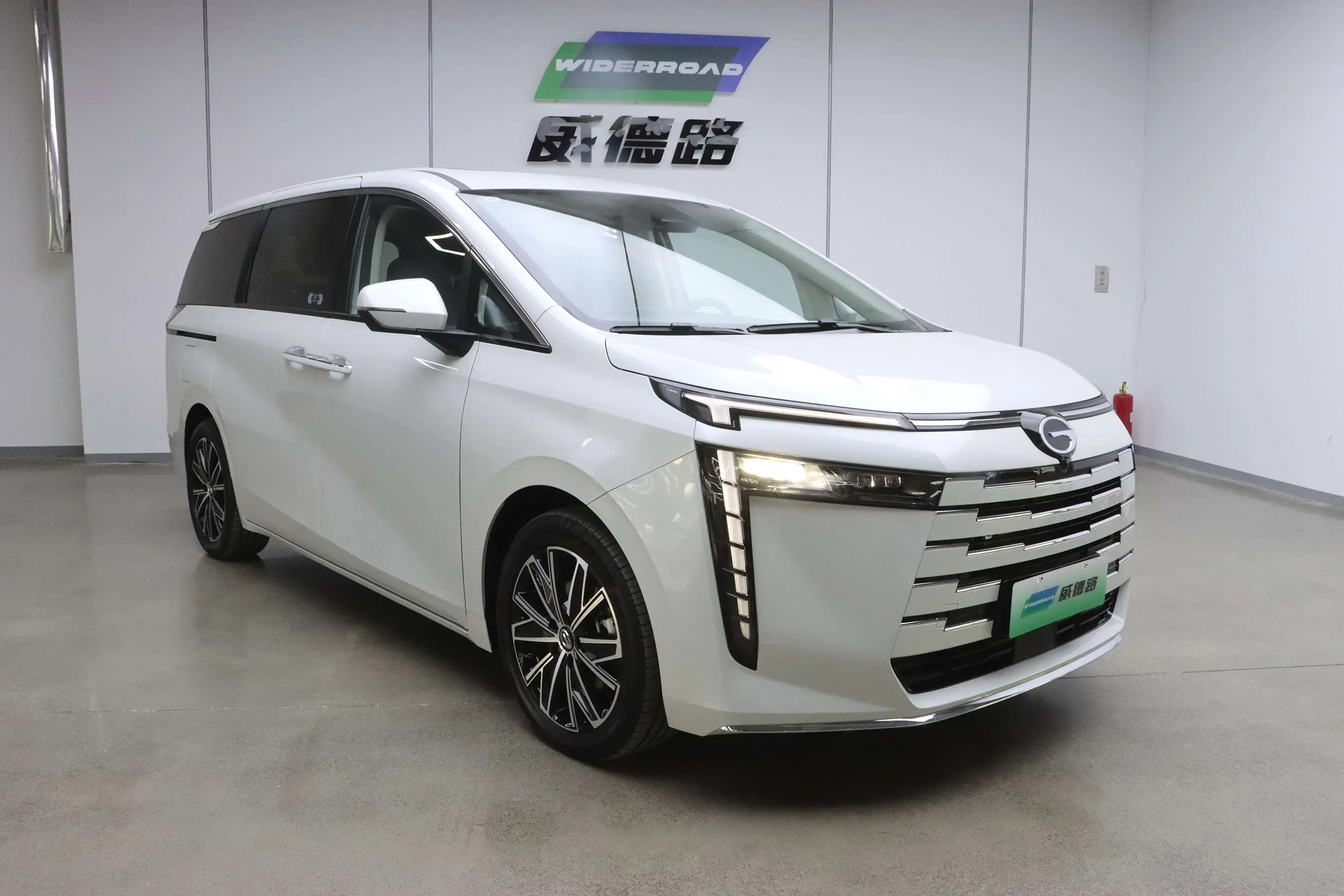 GAC Trumpchi E8