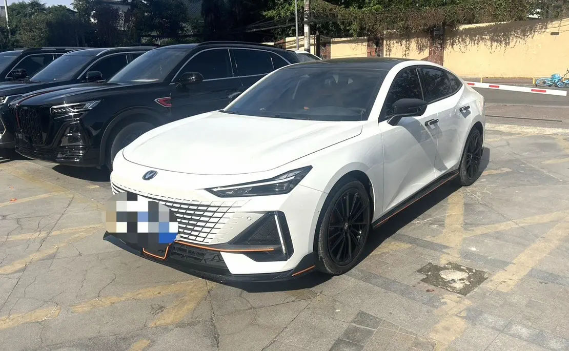 Changan UNI-V