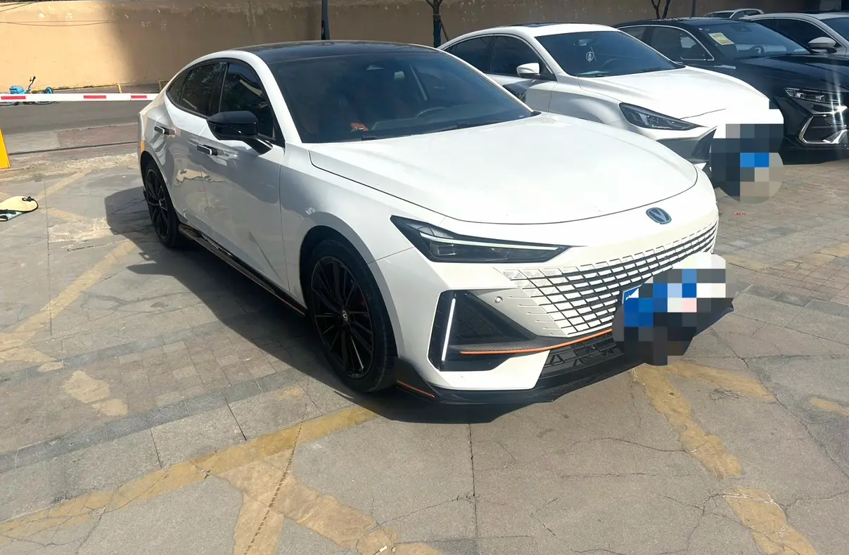 Changan UNI-V