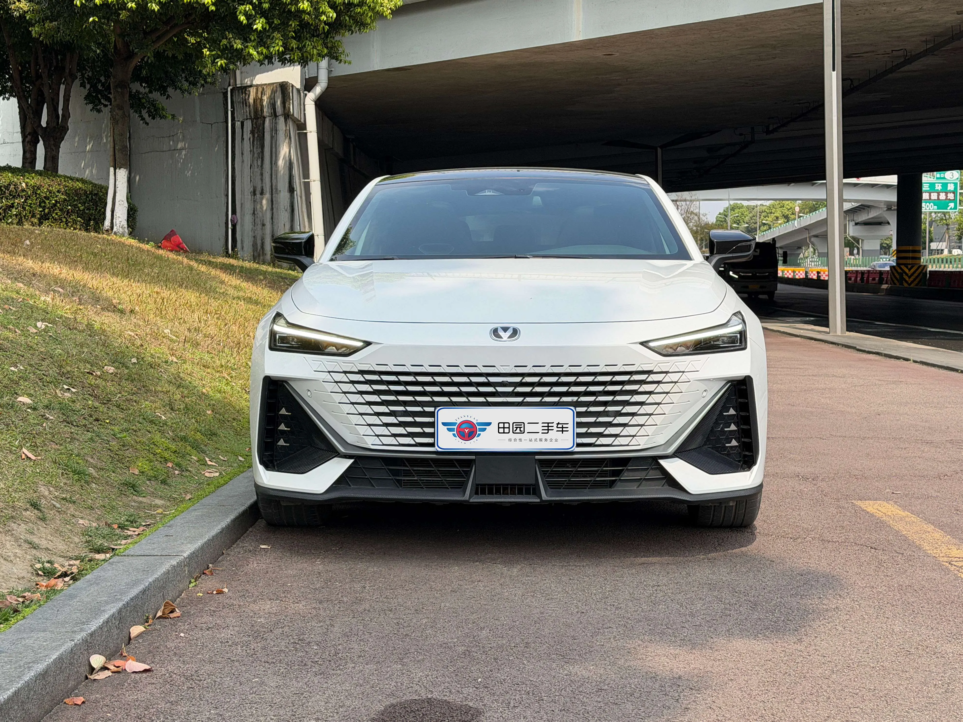 Changan UNI-V