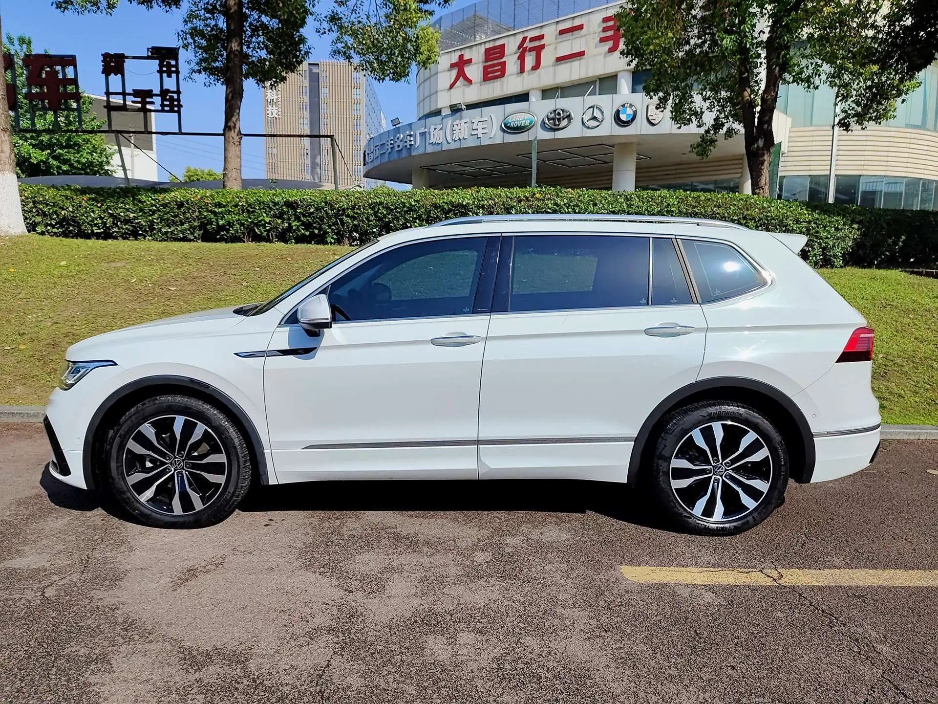 Volkswagen Tiguan L