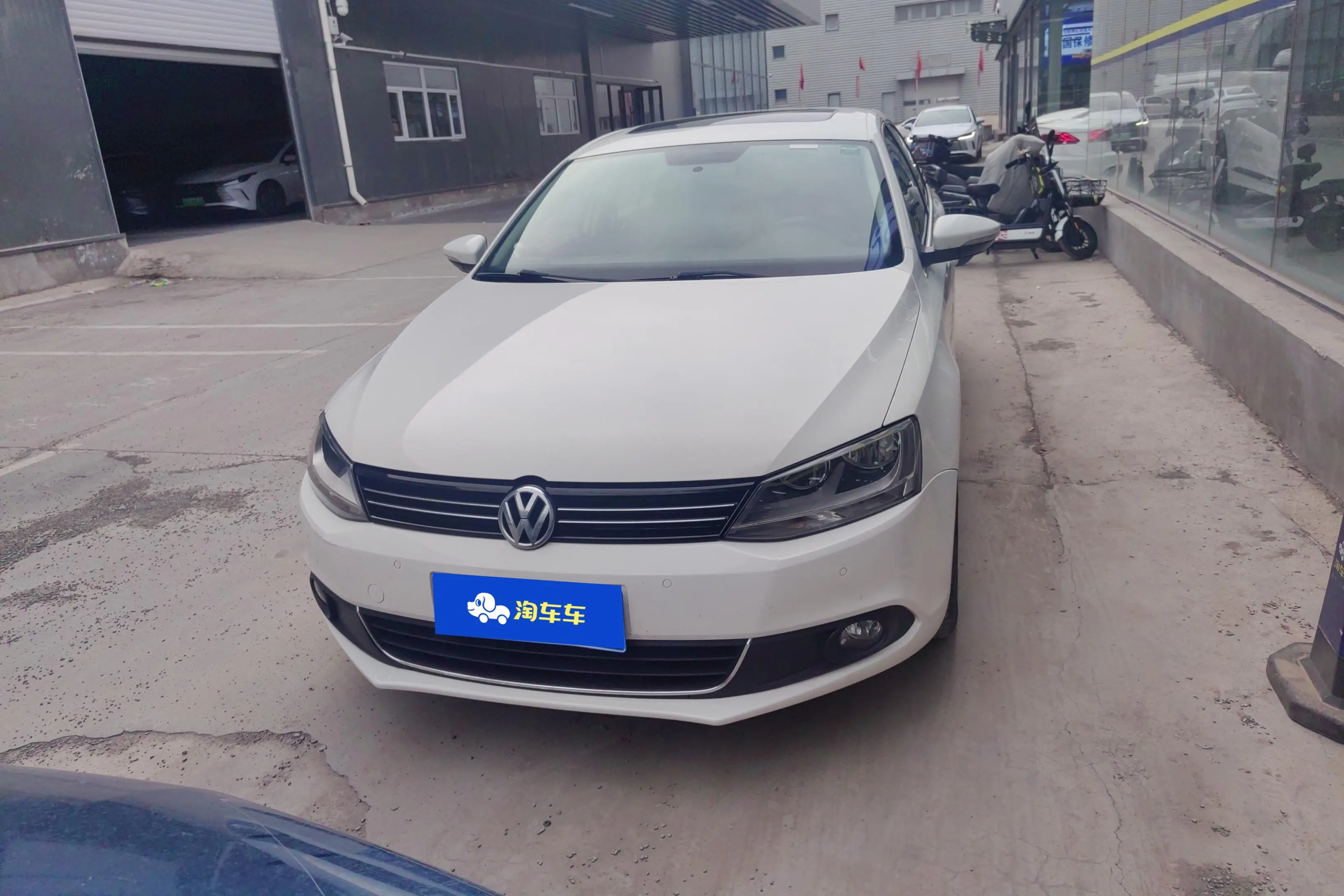 Volkswagen Sagitar