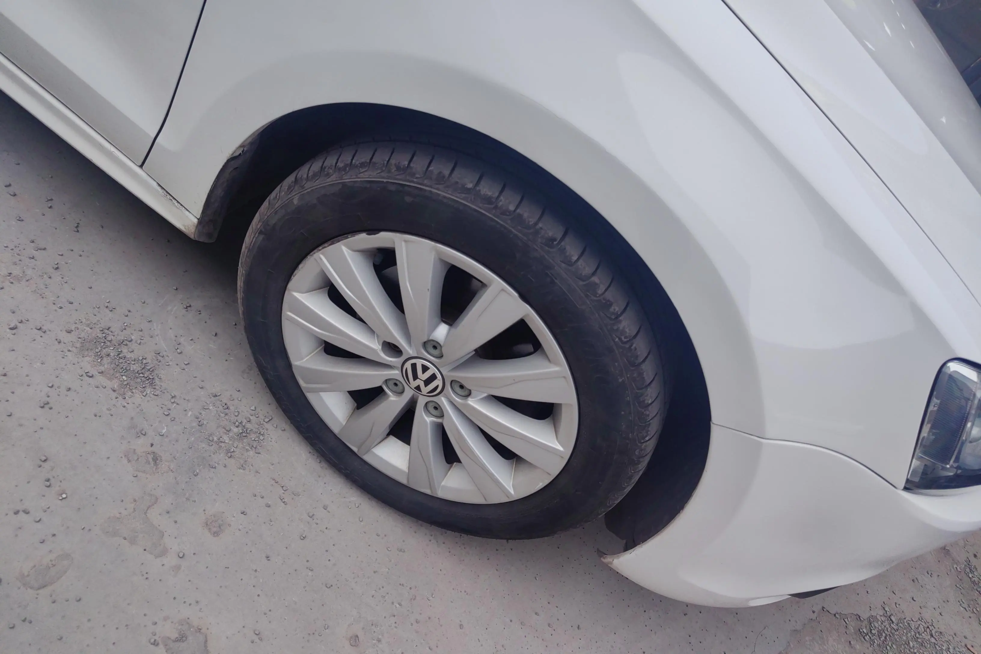 Volkswagen Sagitar