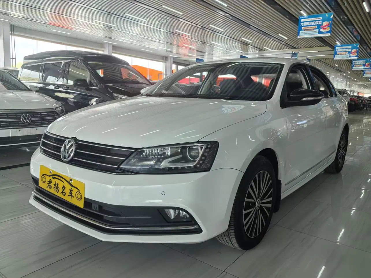 Volkswagen Sagitar