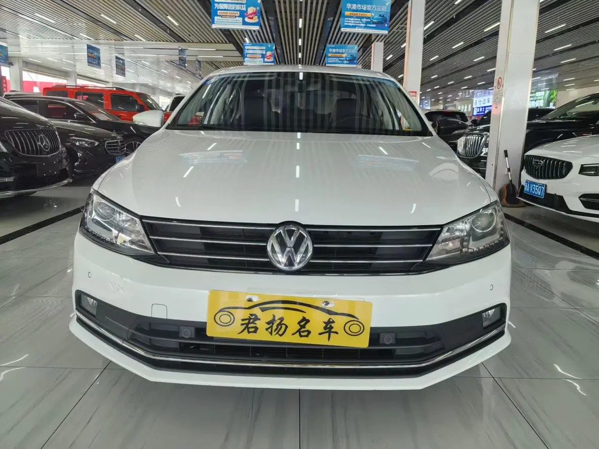 Volkswagen Sagitar