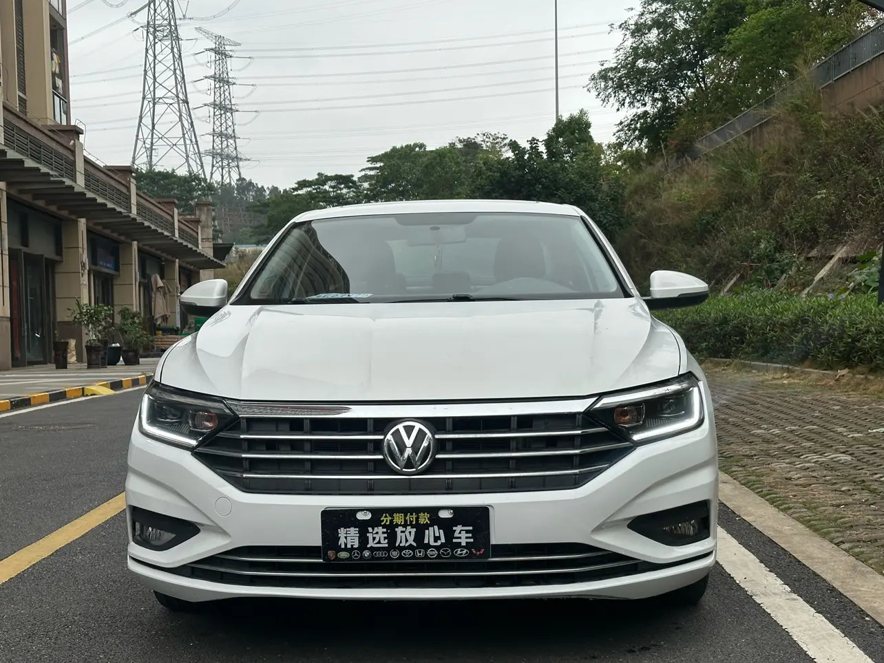 Volkswagen Sagitar