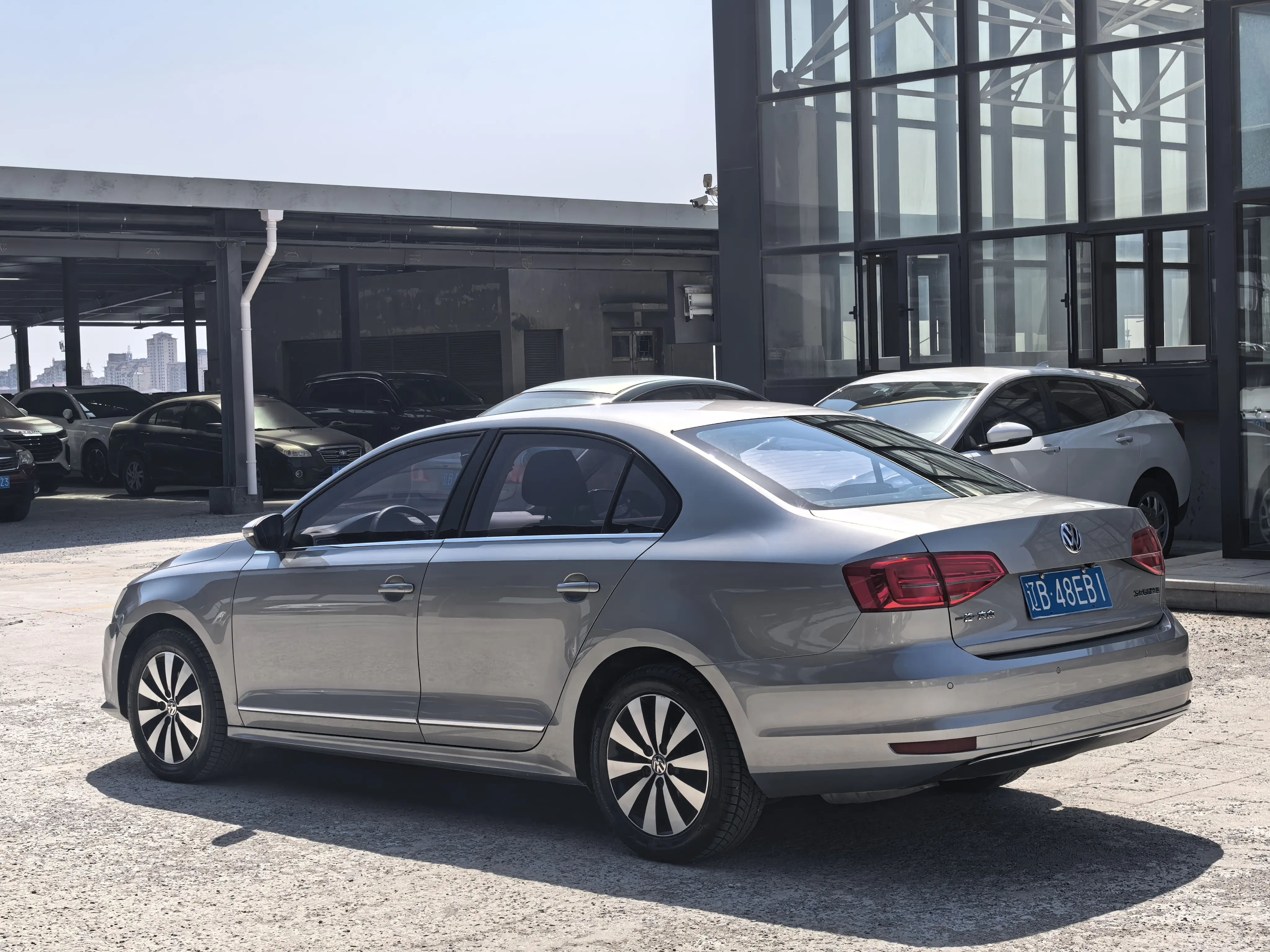 Volkswagen Sagitar