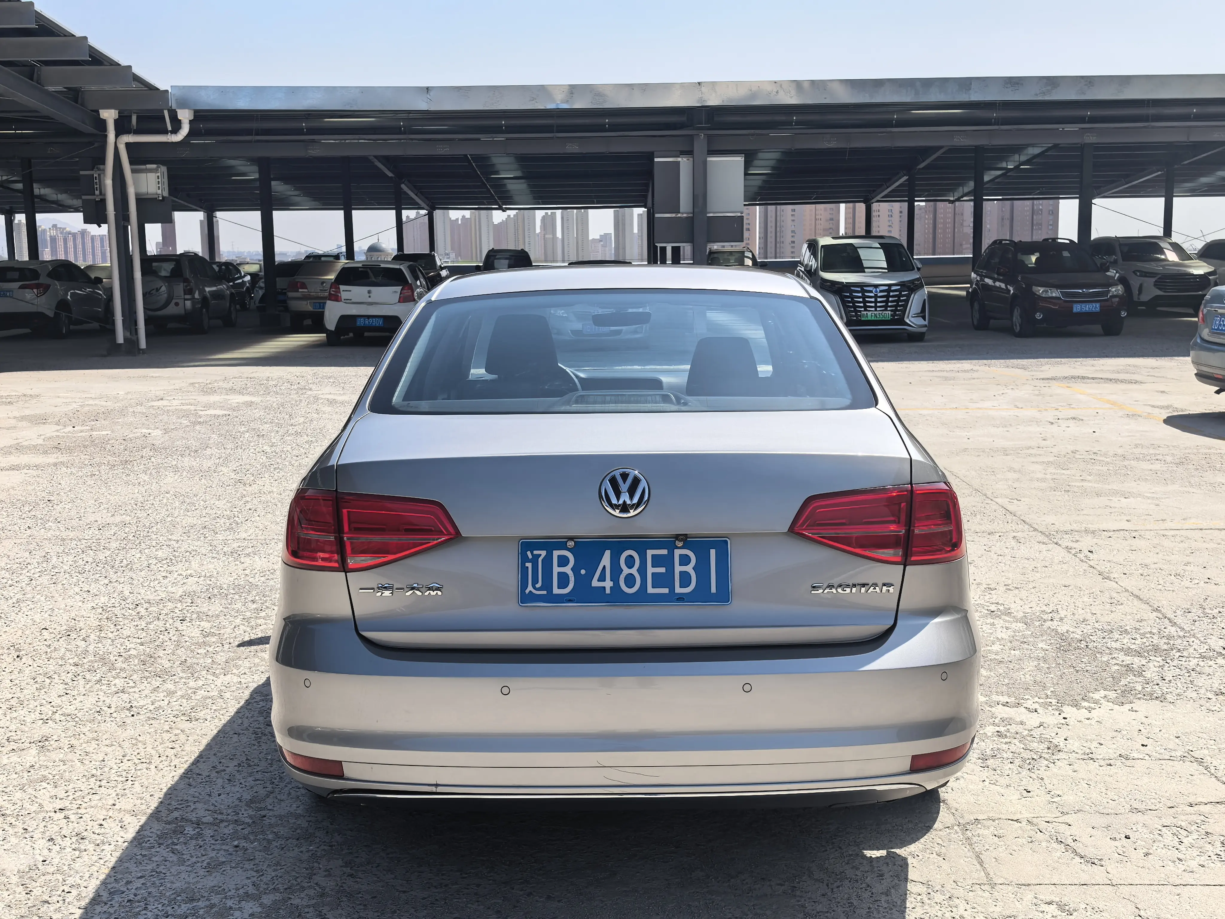 Volkswagen Sagitar