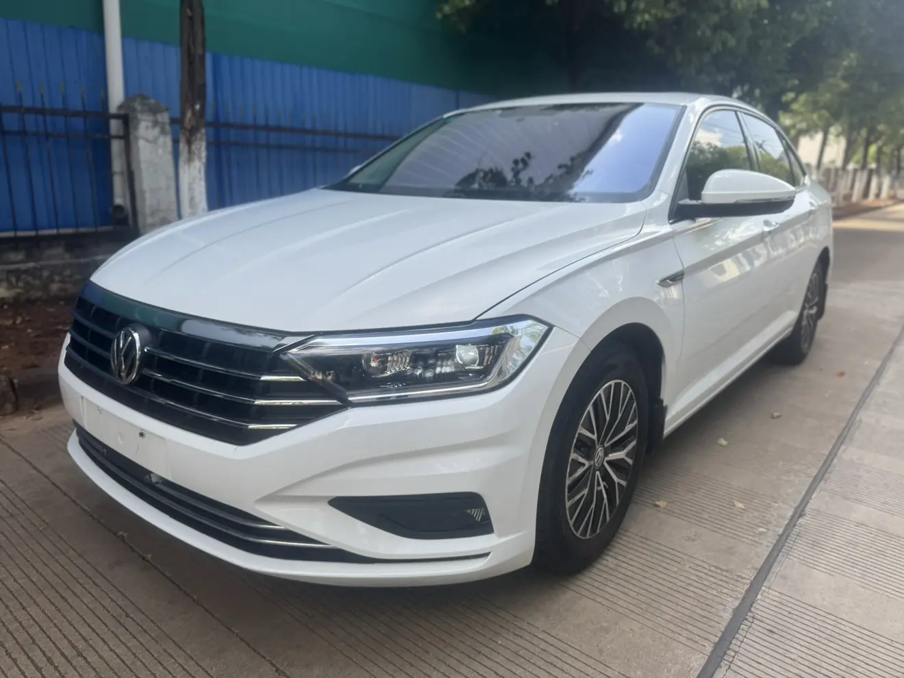 Volkswagen Sagitar