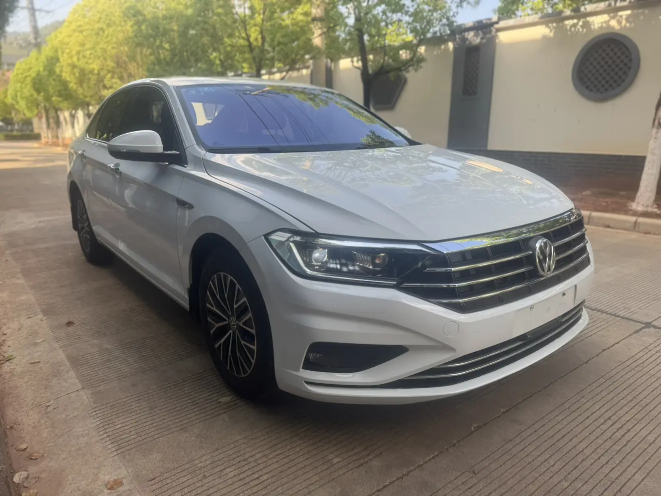 Volkswagen Sagitar