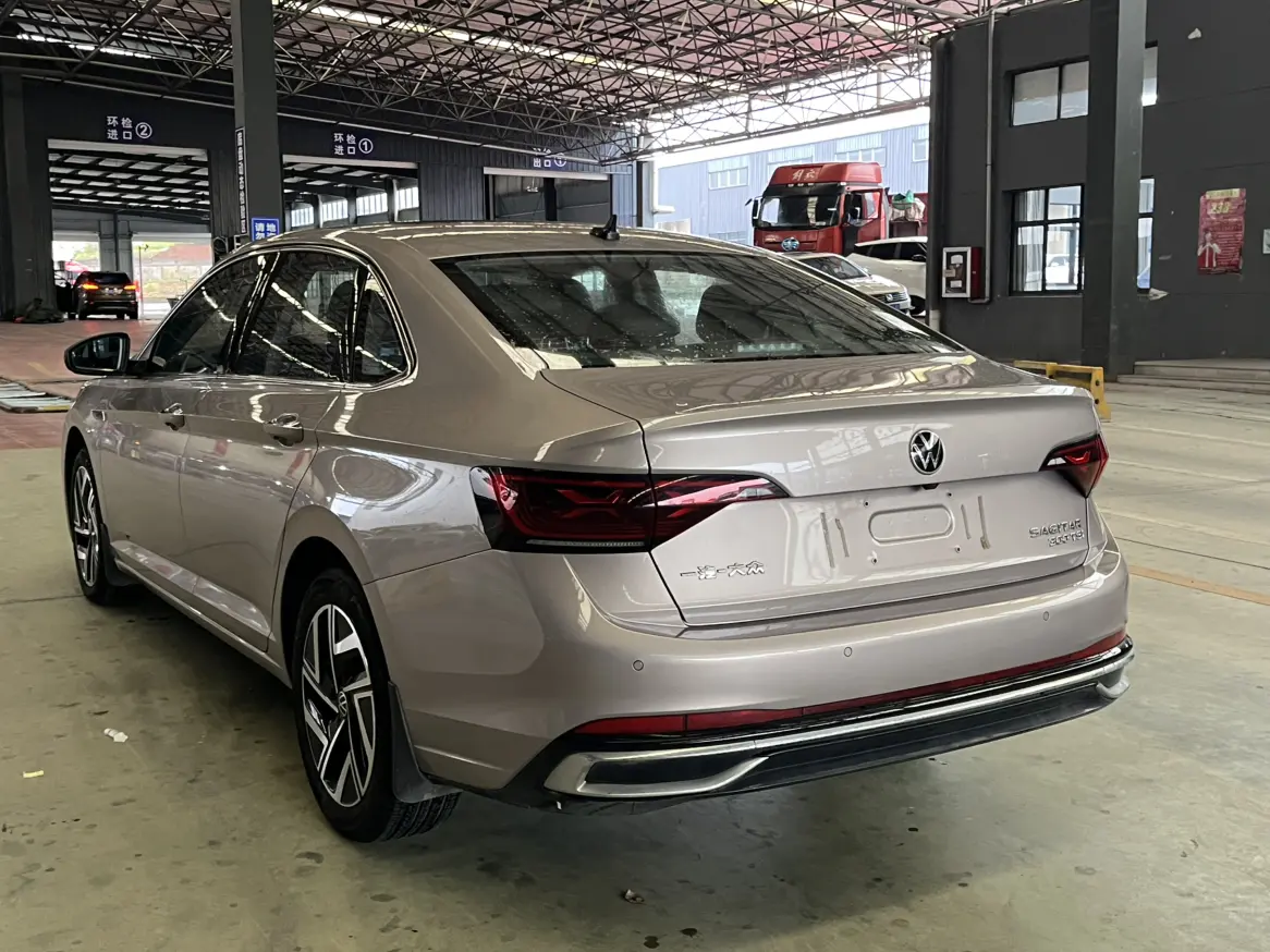Volkswagen Sagitar