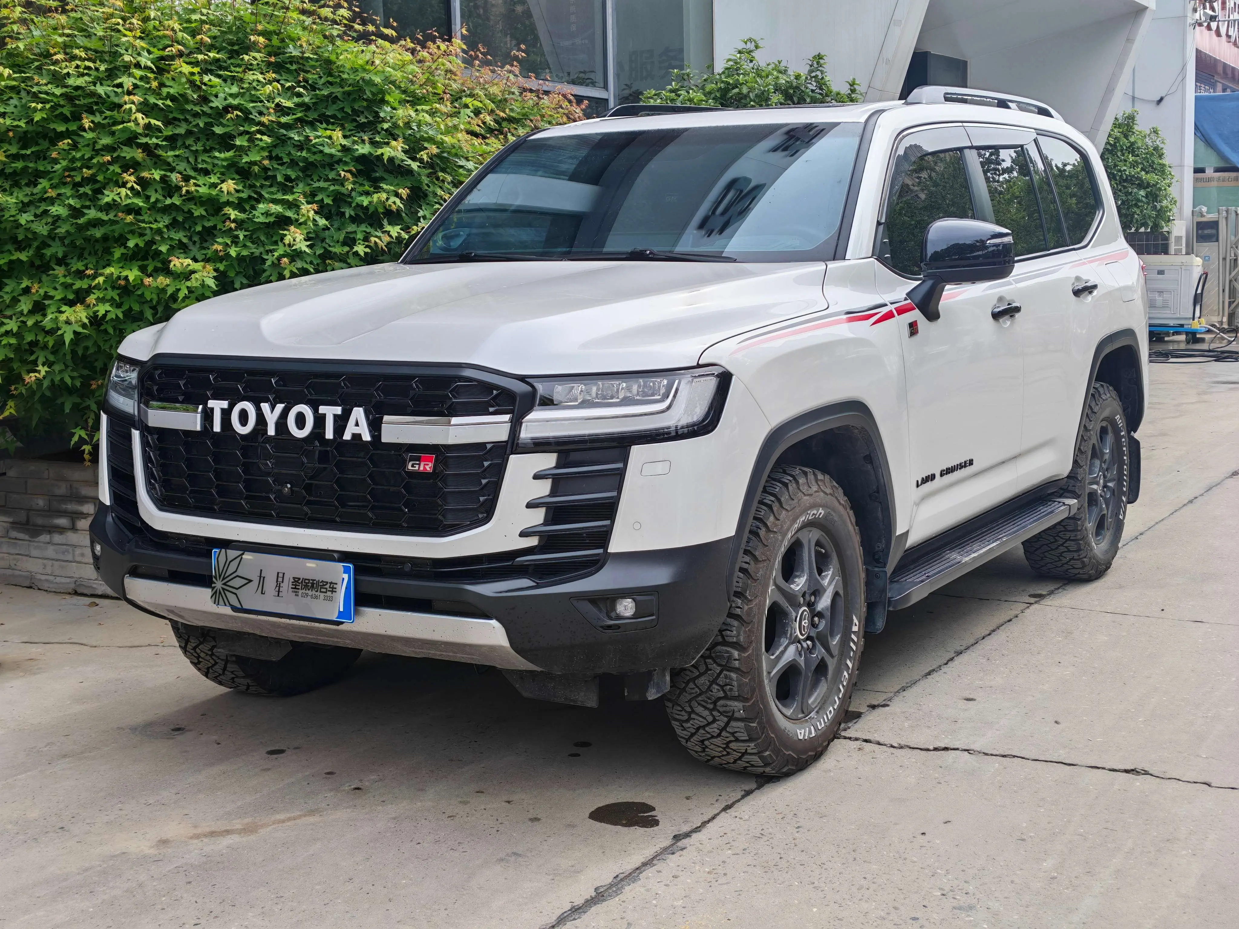 Toyota Land Cruiser