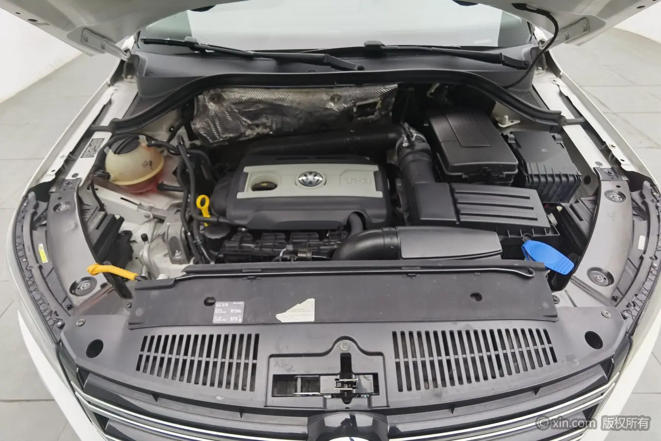 Volkswagen Tiguan (Tharu)