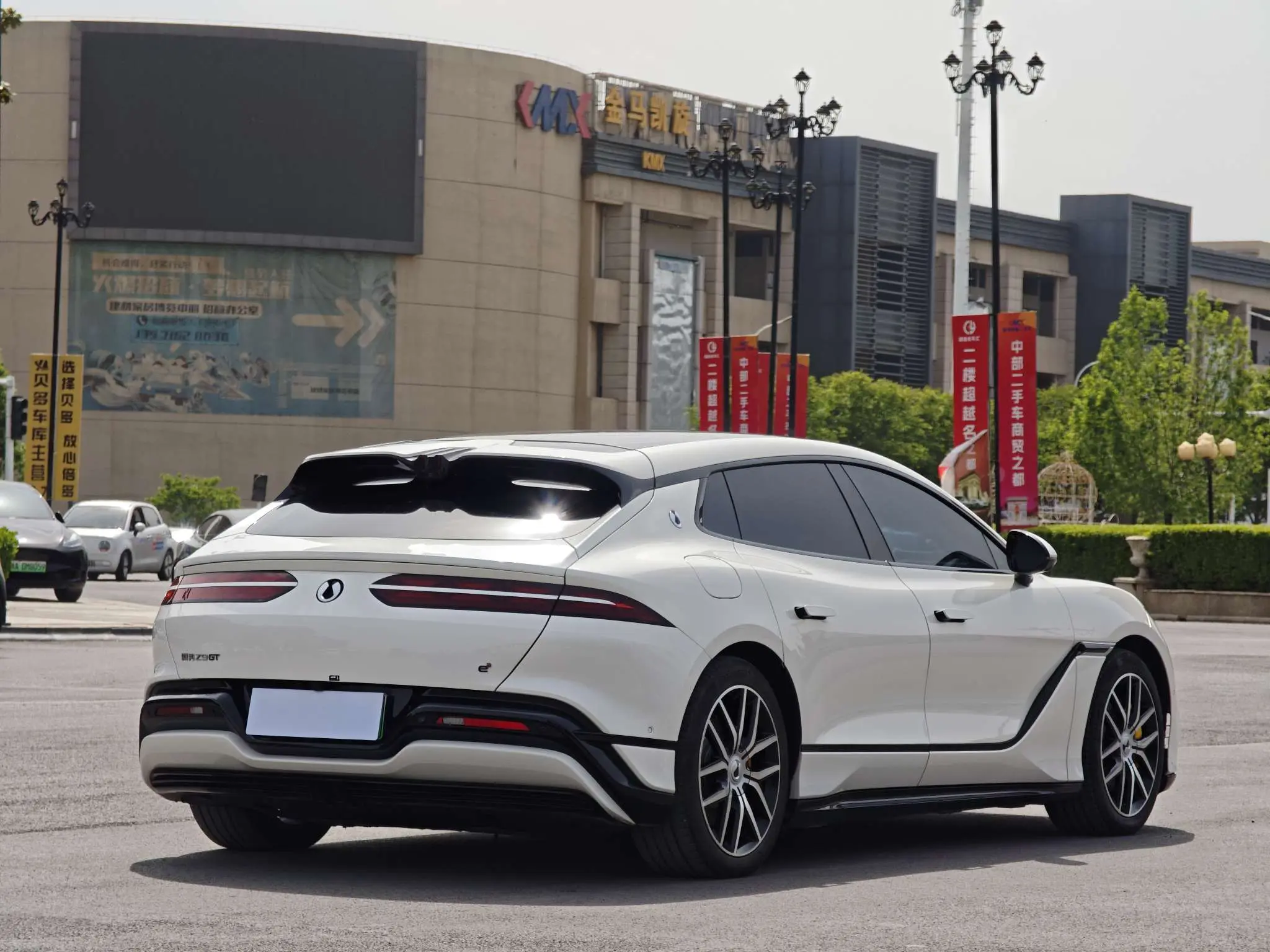 Denza BYD Z9GT EV
