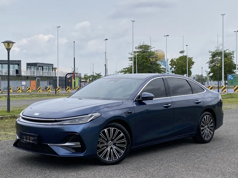 Geely Galaxy A7 EM