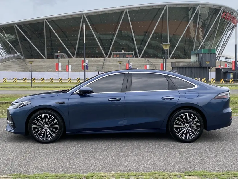 Geely Galaxy A7 EM