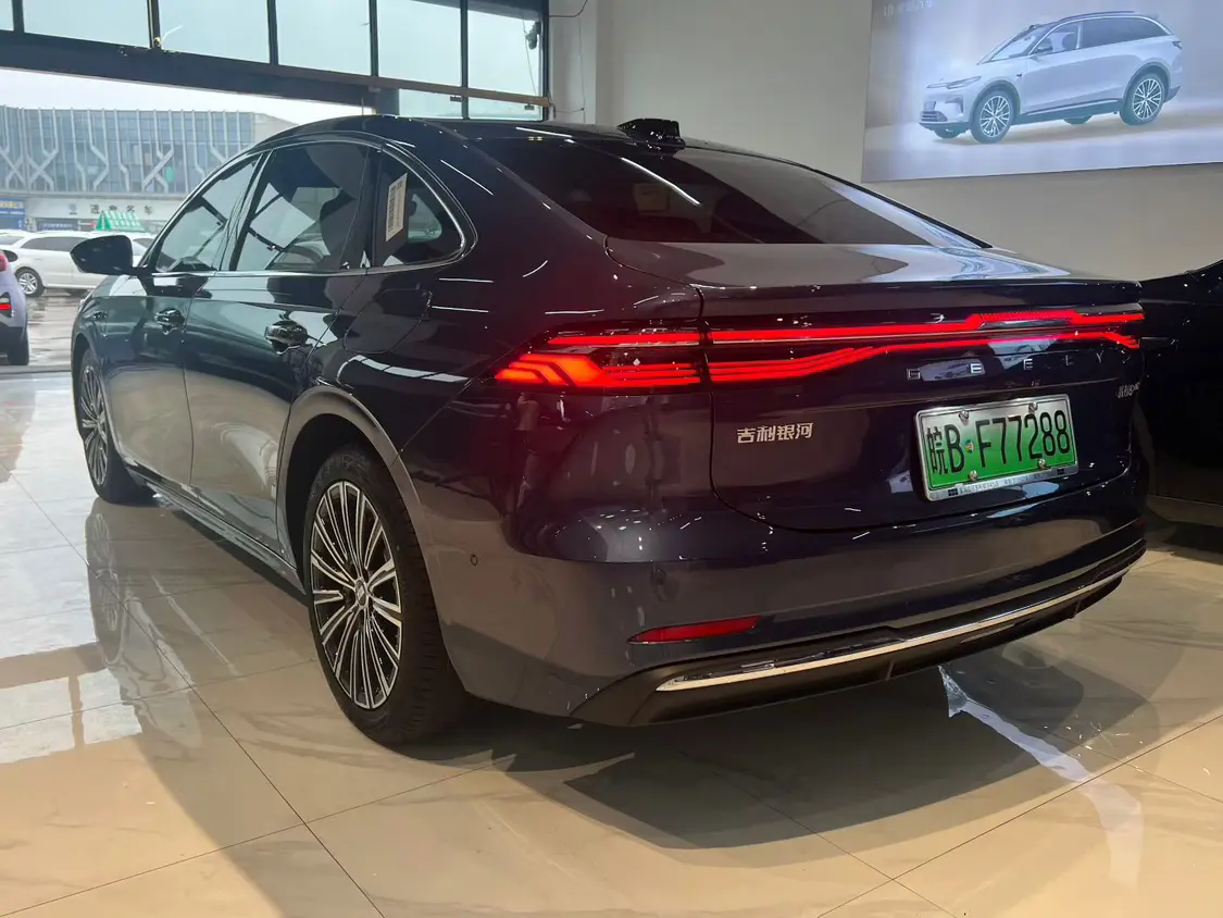 Geely Galaxy A7 EM