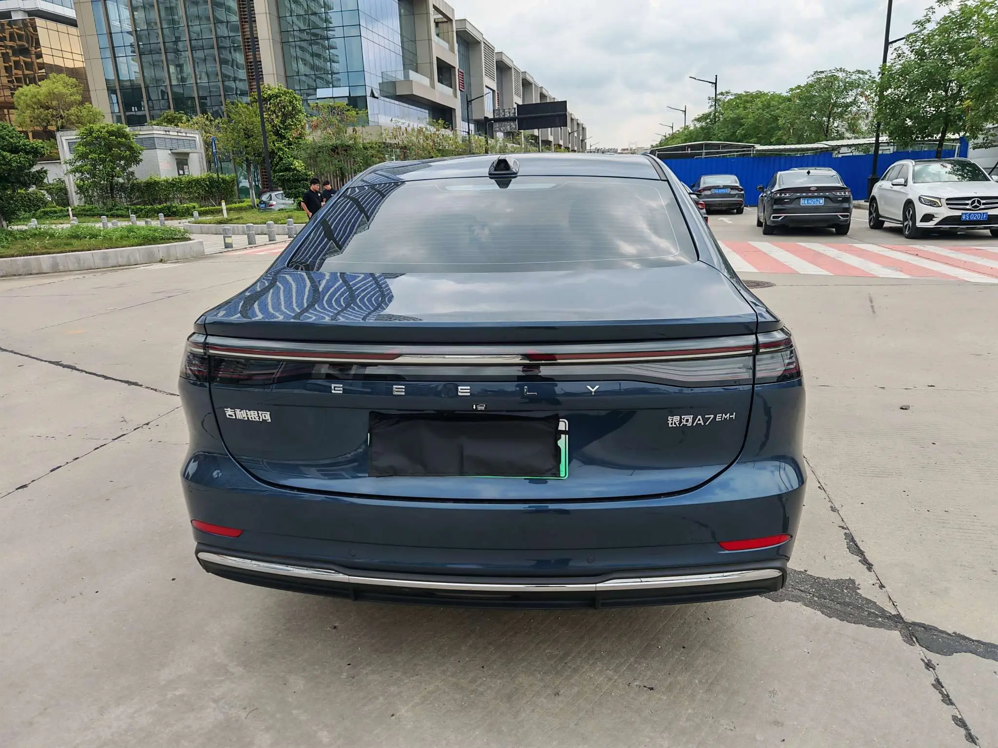 Geely Galaxy A7 EM