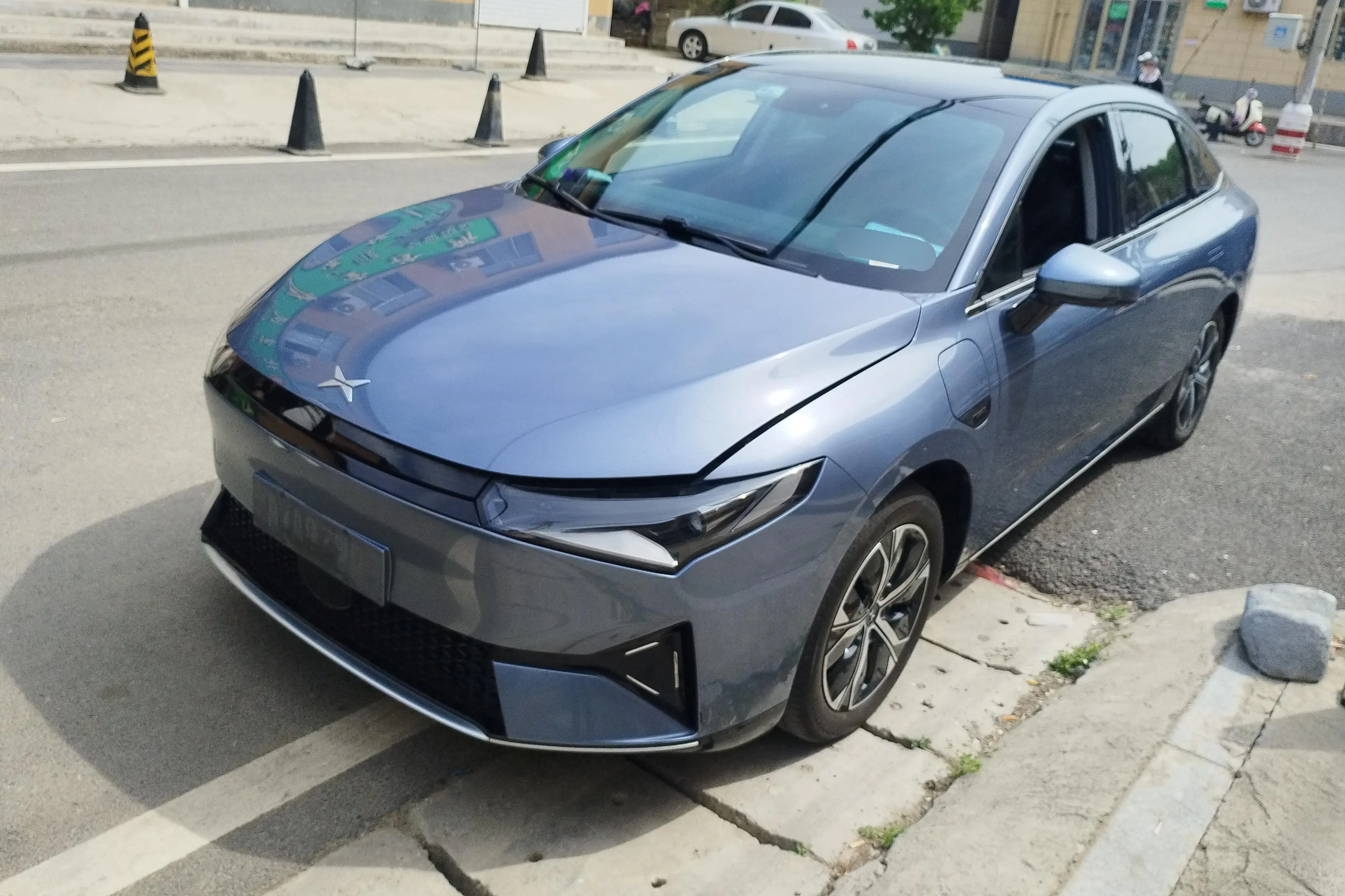 Xpeng P5