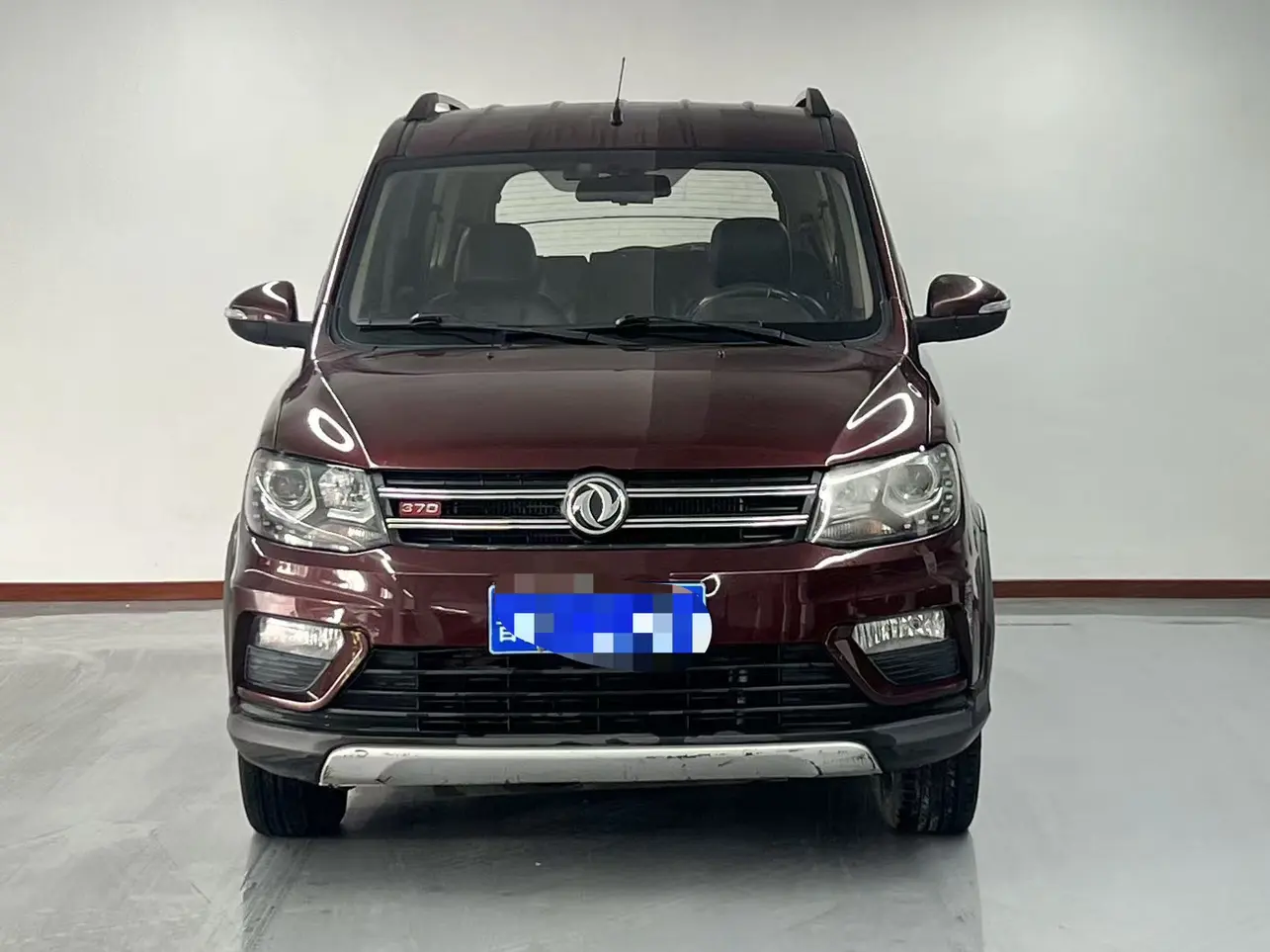 Dongfeng Fengon 370