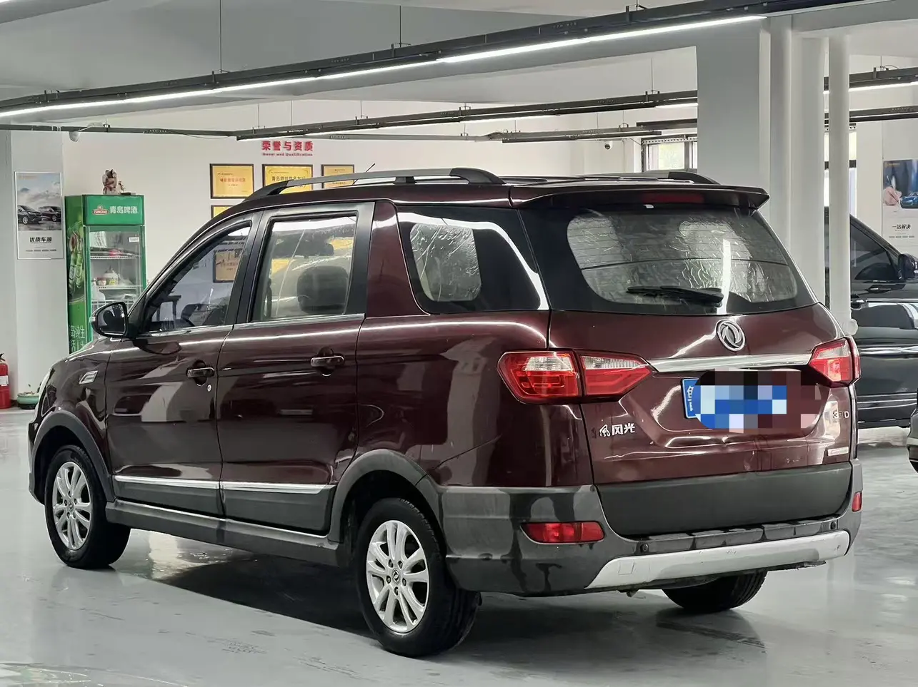 Dongfeng Fengon 370