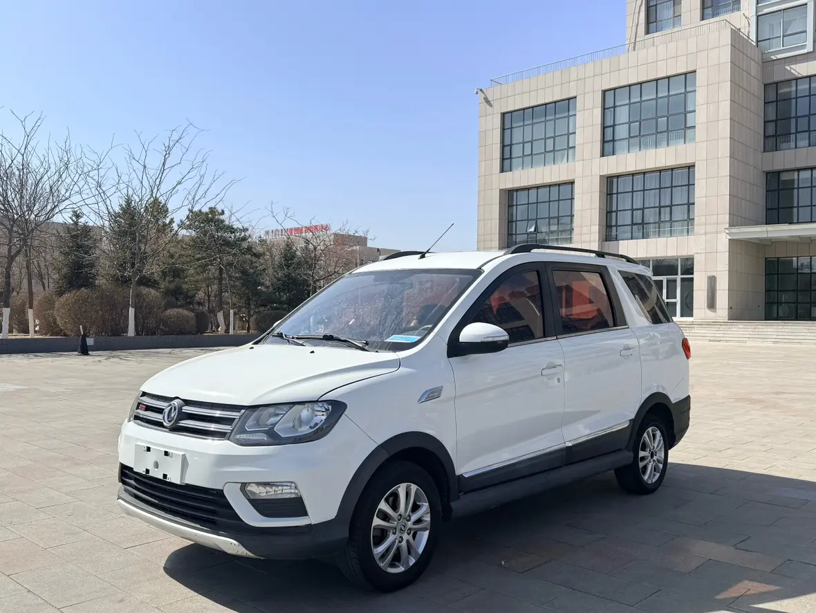 Dongfeng Fengon 370