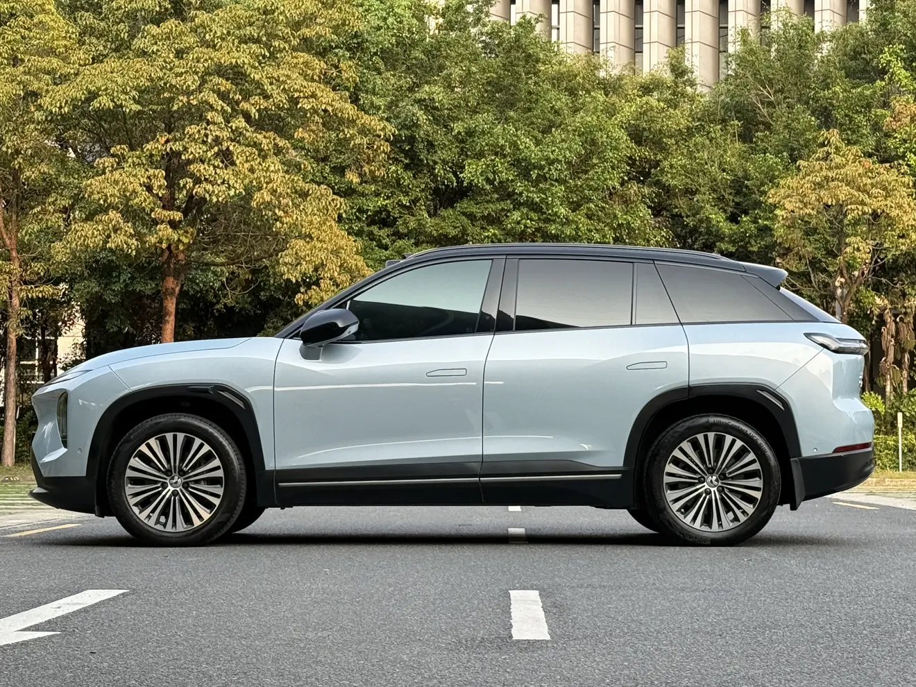NIO ES7